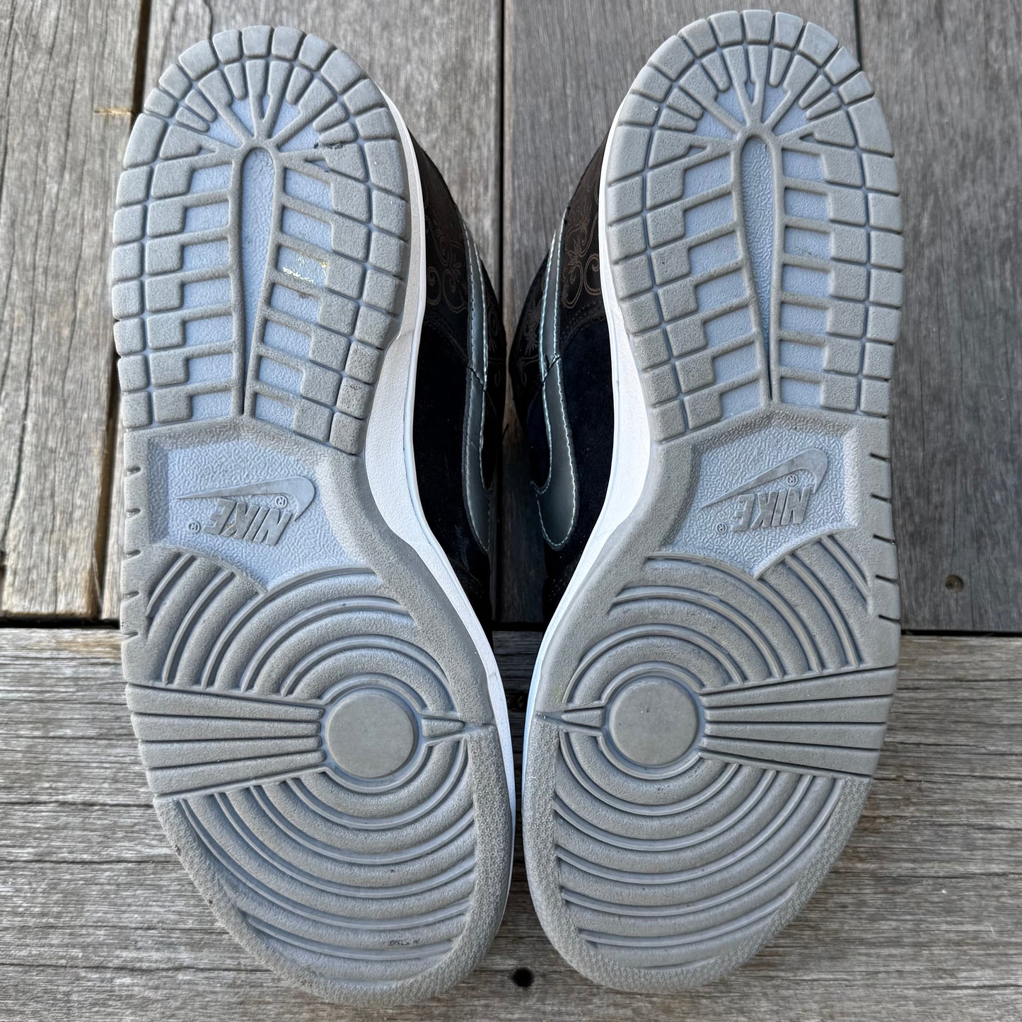 Nike SB Dunk Low Takashi 2 Size 9.5