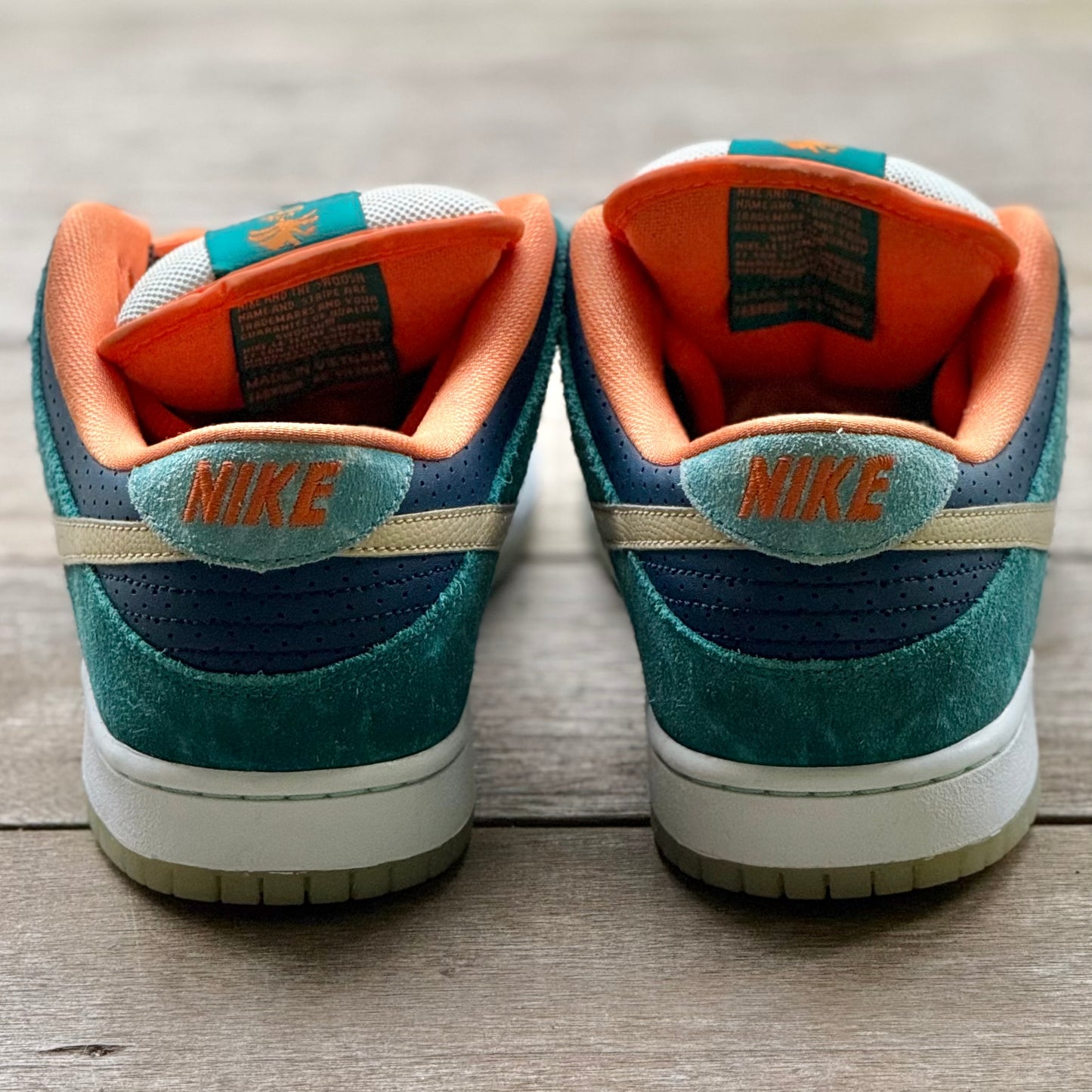 Nike SB Dunk Low MIA Skateshop Size 9.5