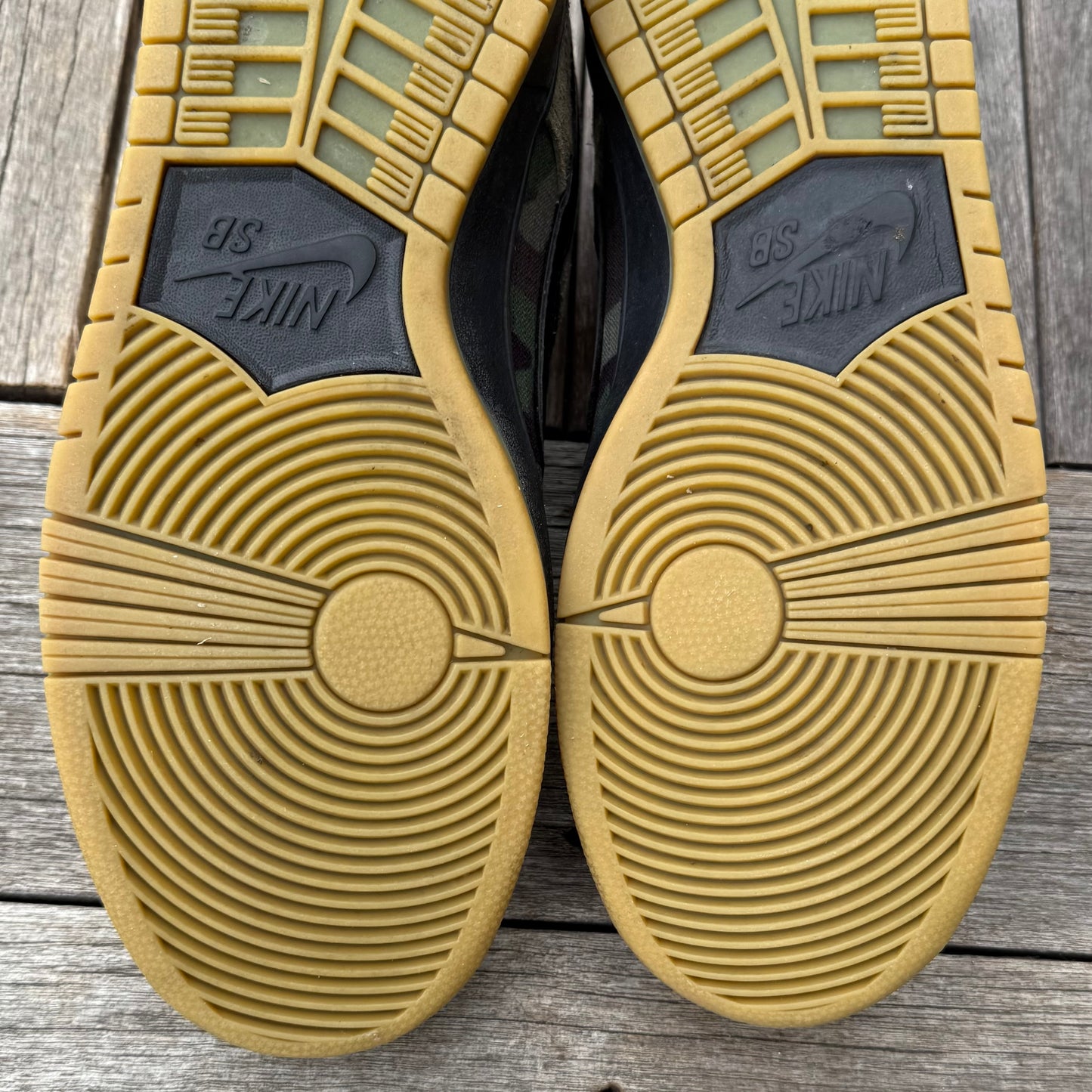 Nike SB Dunk Low Camo Size 13