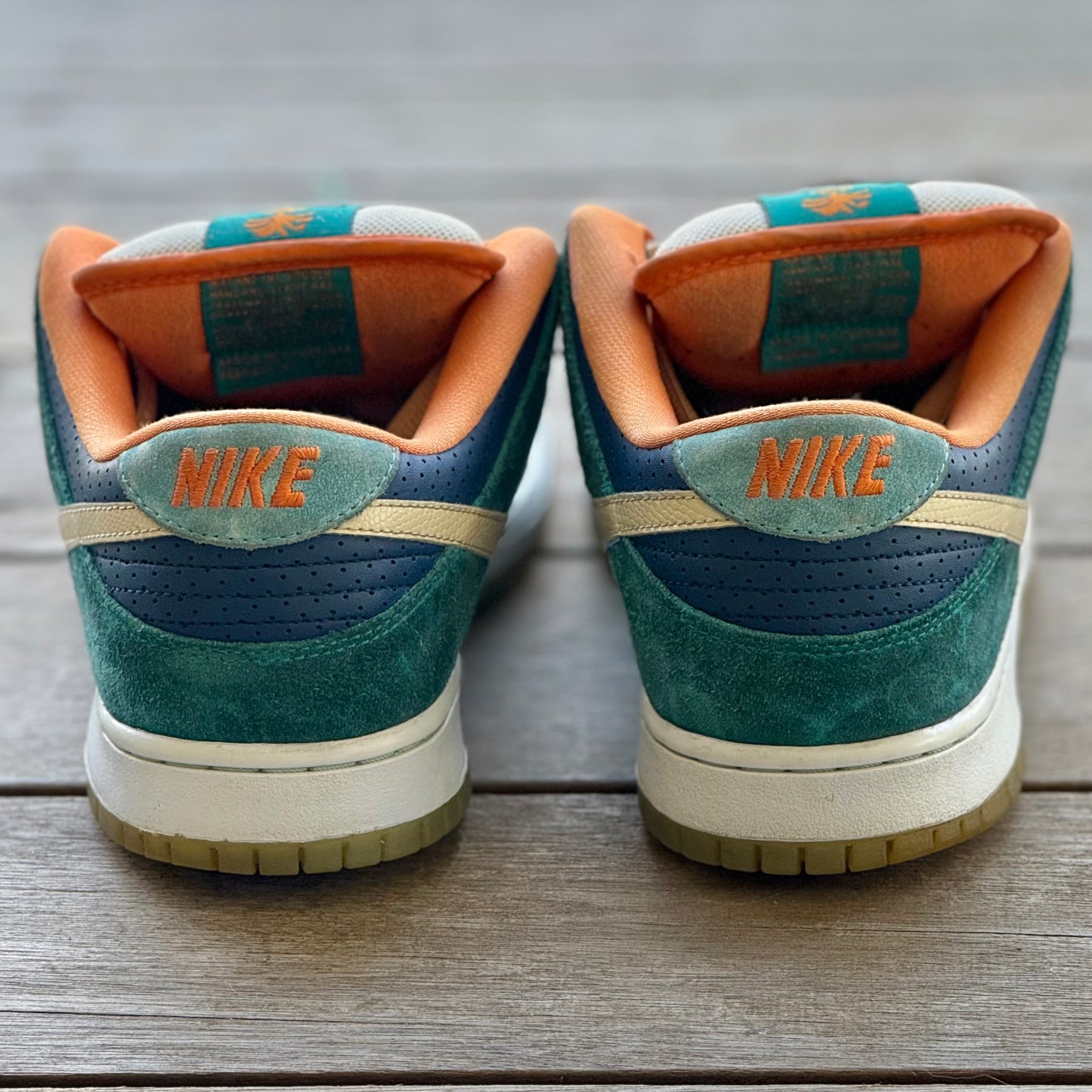 Nike SB Dunk Low MIA Skateshop Size 10.5
