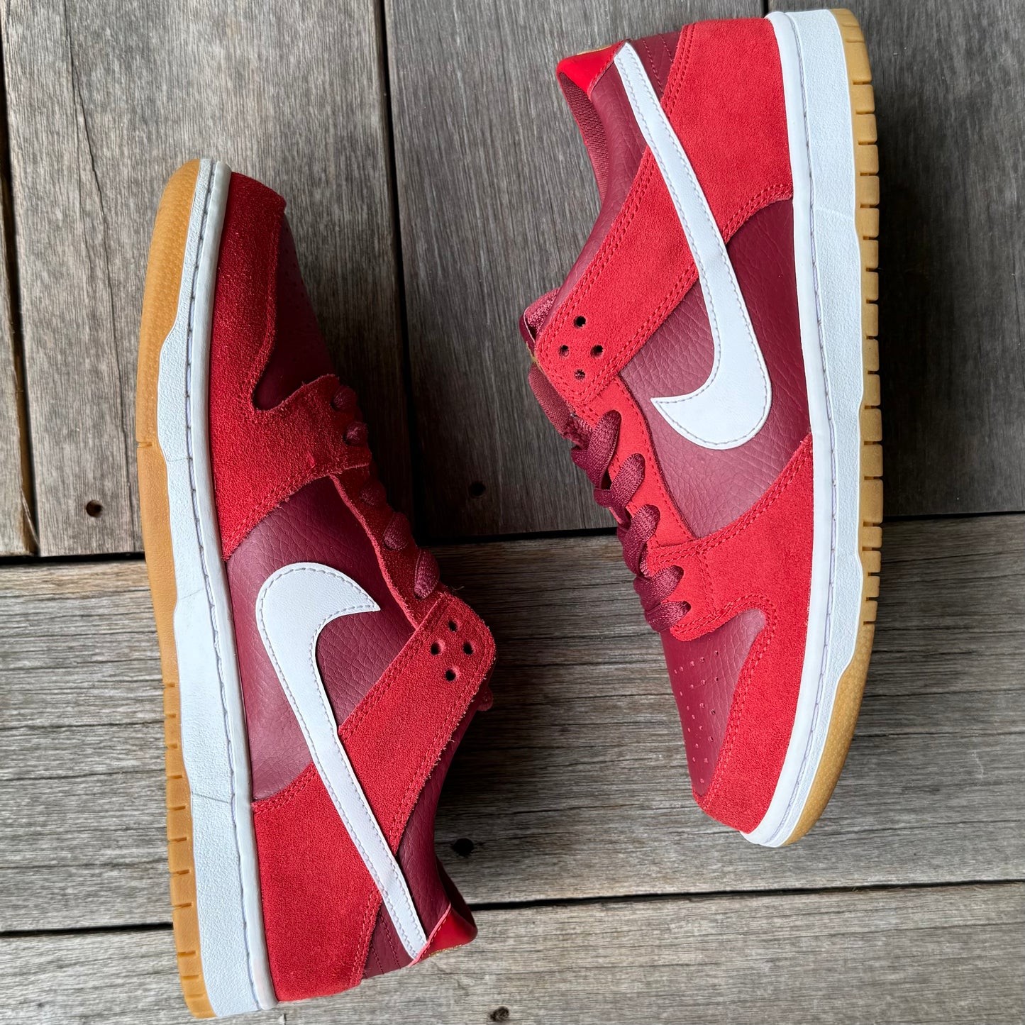 Nike SB Dunk Low Track Red Size 8.5
