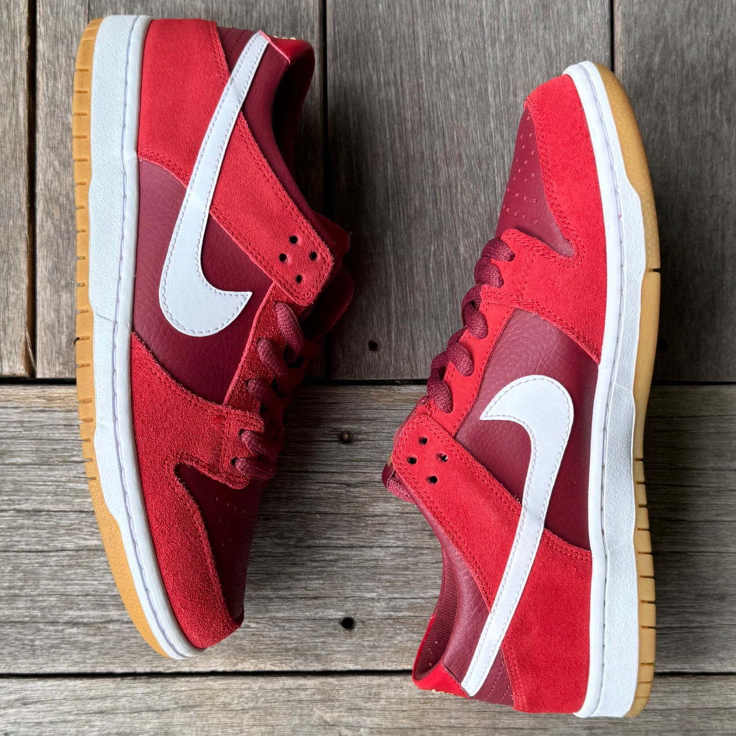 Nike SB Dunk Low Track Red Size 8.5