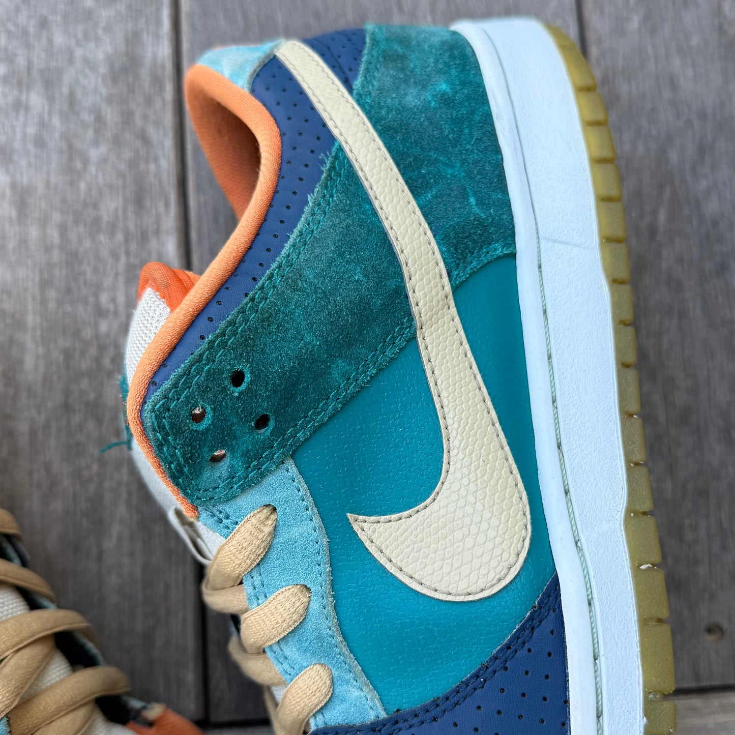 Nike SB Dunk Low MIA Skateshop Size 10.5