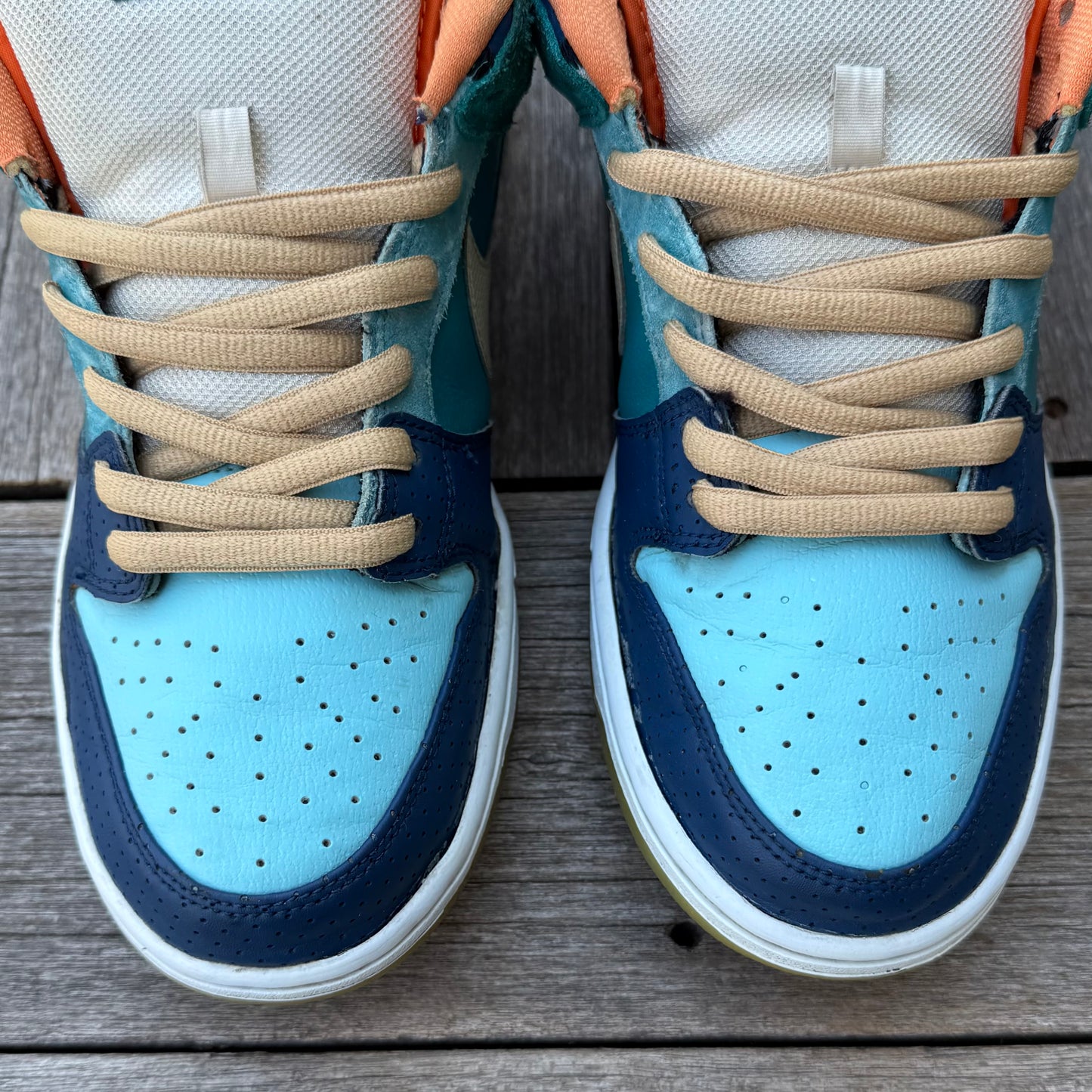 Nike SB Dunk Low MIA Skateshop Size 10.5