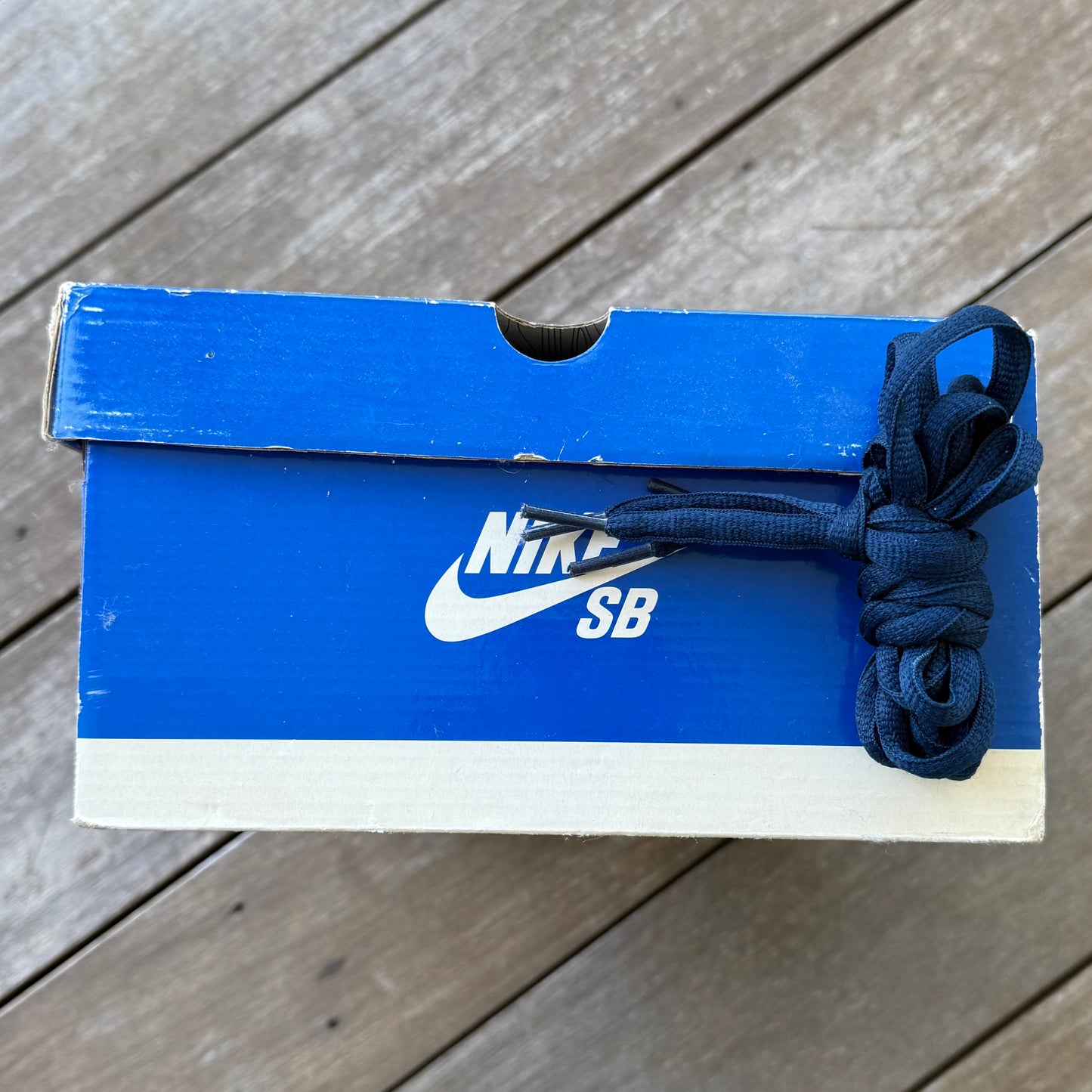 Nike SB Dunk Low Midnight Navy Volt Size 10.5