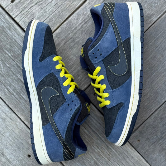 Nike SB Dunk Low Midnight Navy Volt Size 10.5