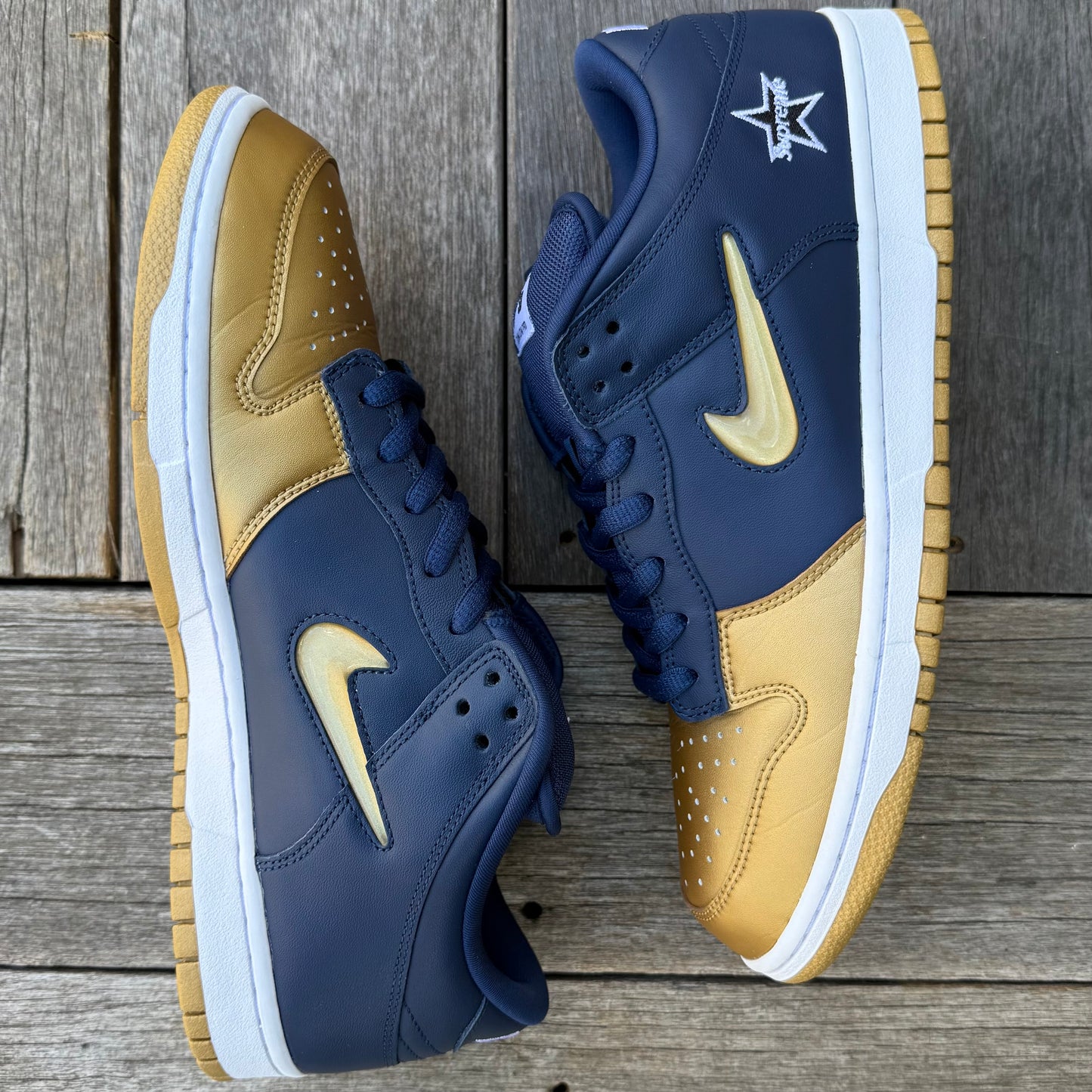 Nike SB Dunk Low Supreme Jewel Navy/Gold Size 11.5