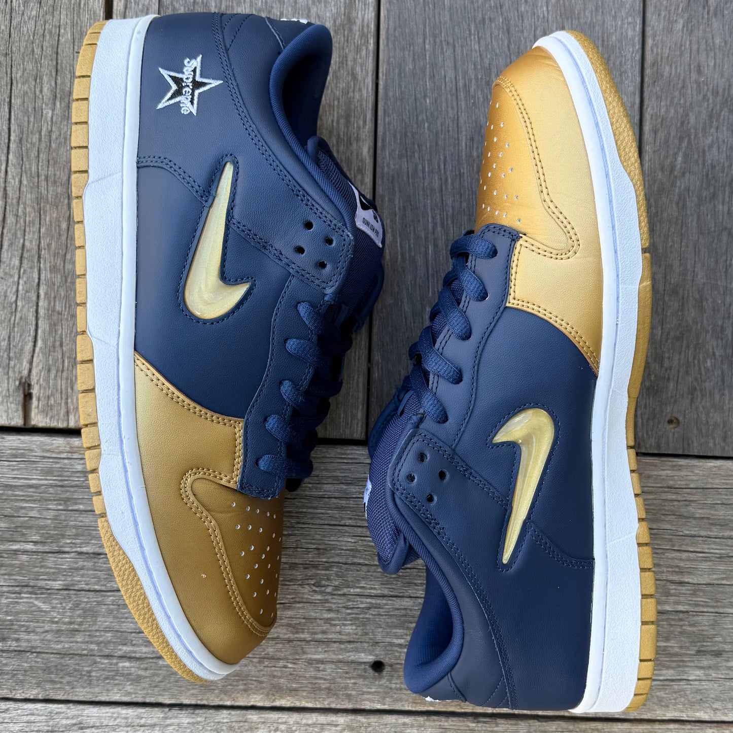 Nike SB Dunk Low Supreme Jewel Navy/Gold Size 11.5
