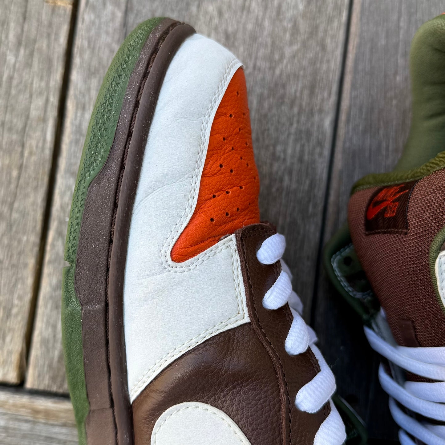 Nike SB Dunk Low Oompa Loompa Size 10