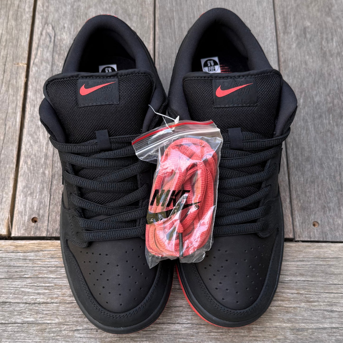 Nike SB Dunk Low Black Pigeon Size 9.5