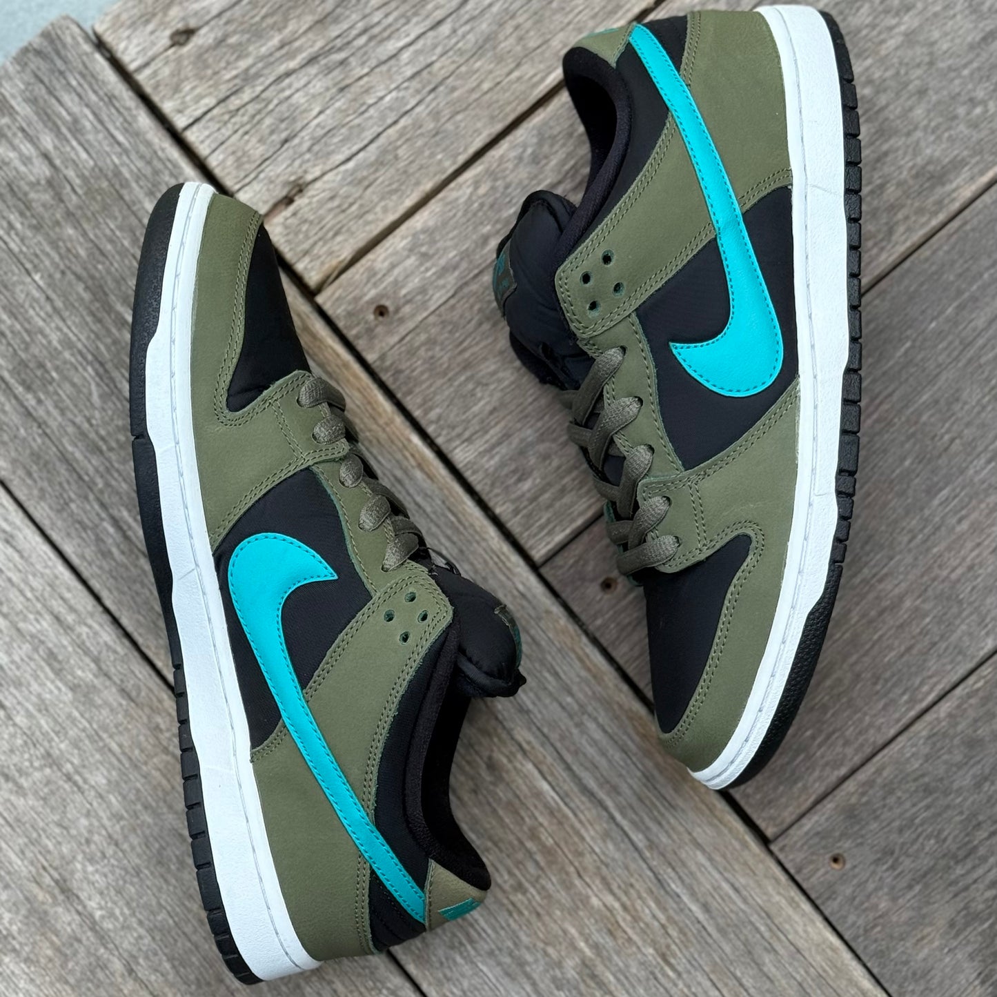Nike SB Dunk Low Medium Olive Turbo Size 10