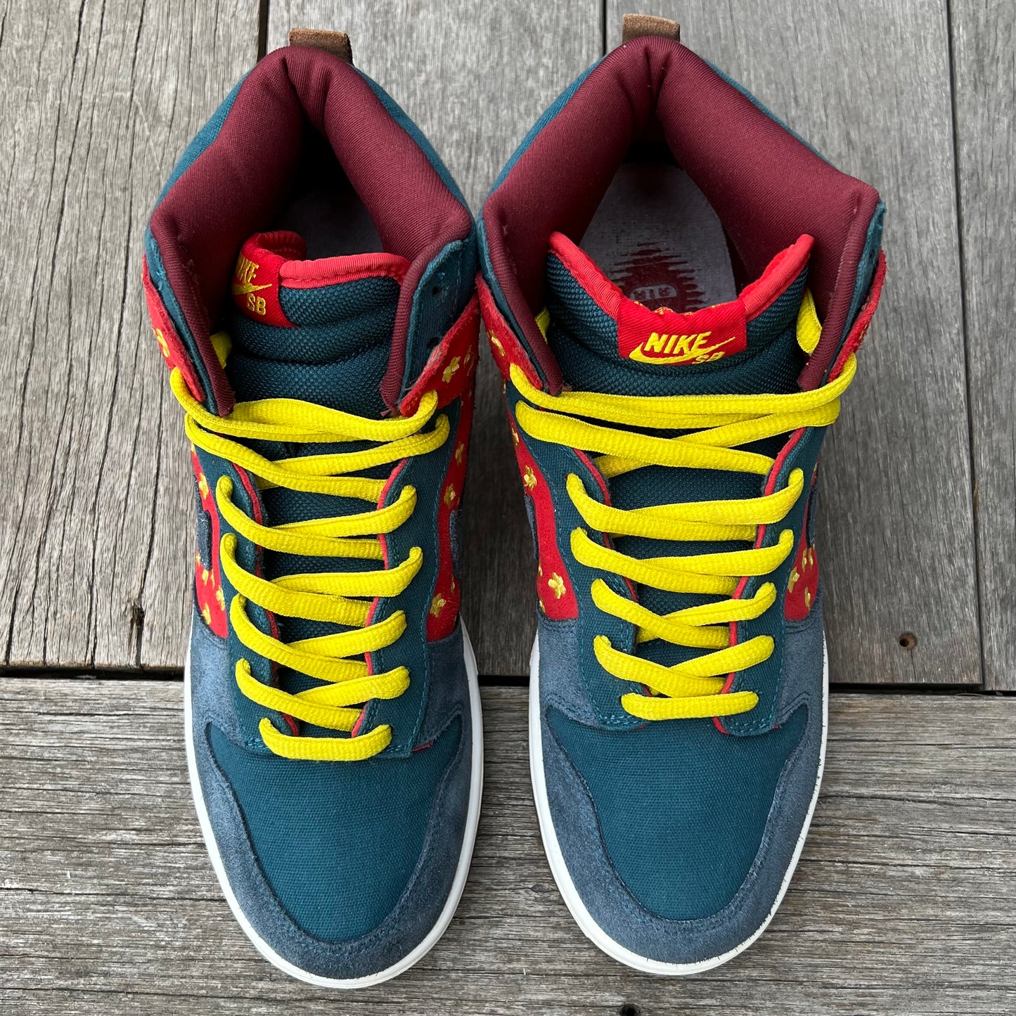Nike SB Dunk High Quagmire Size 10
