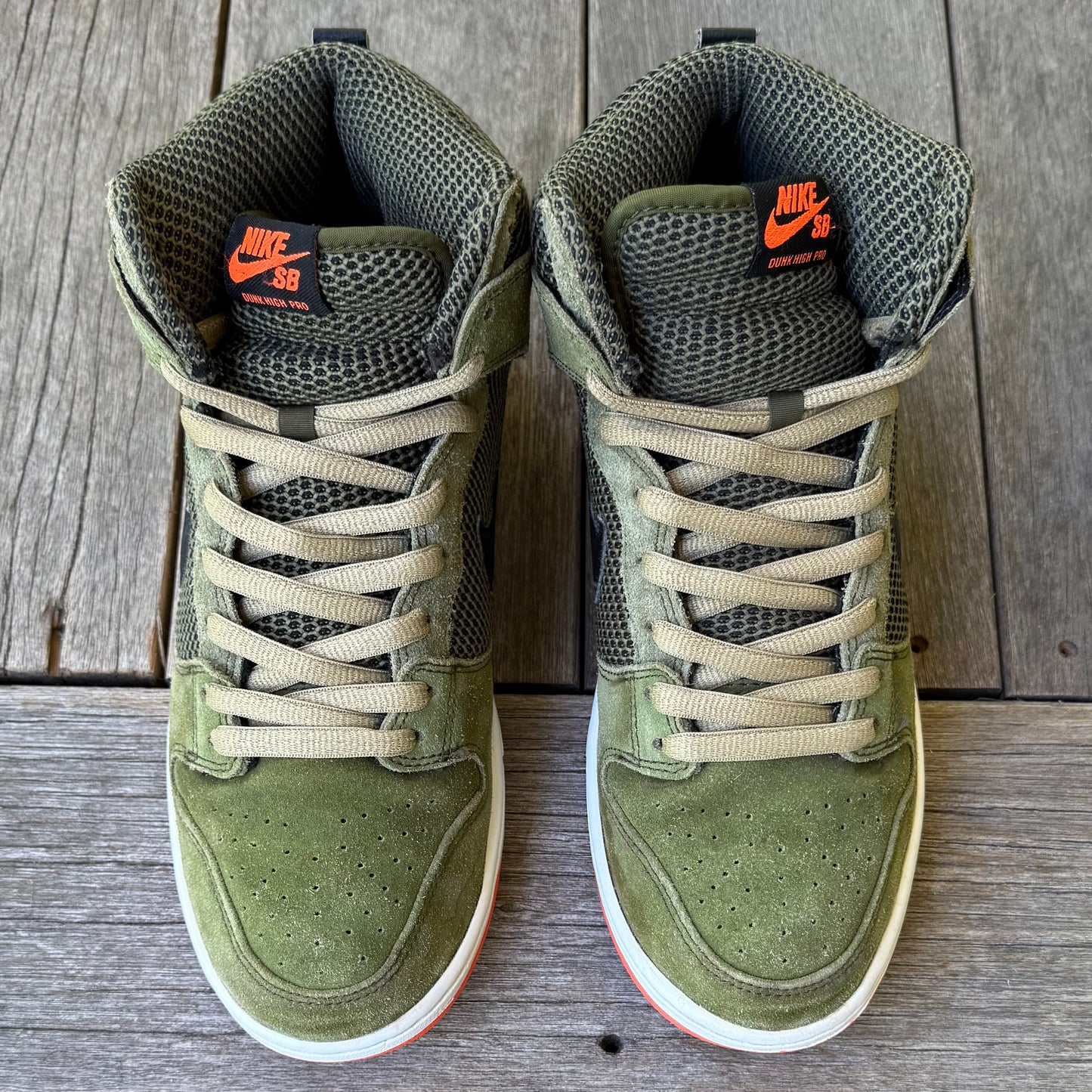 Nike SB Dunk High Faded Olive Hyper Crimson Size 9.5