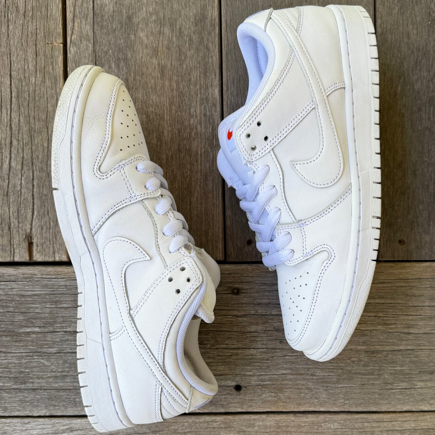 Nike SB Dunk Low Triple White Orange Label Size 9