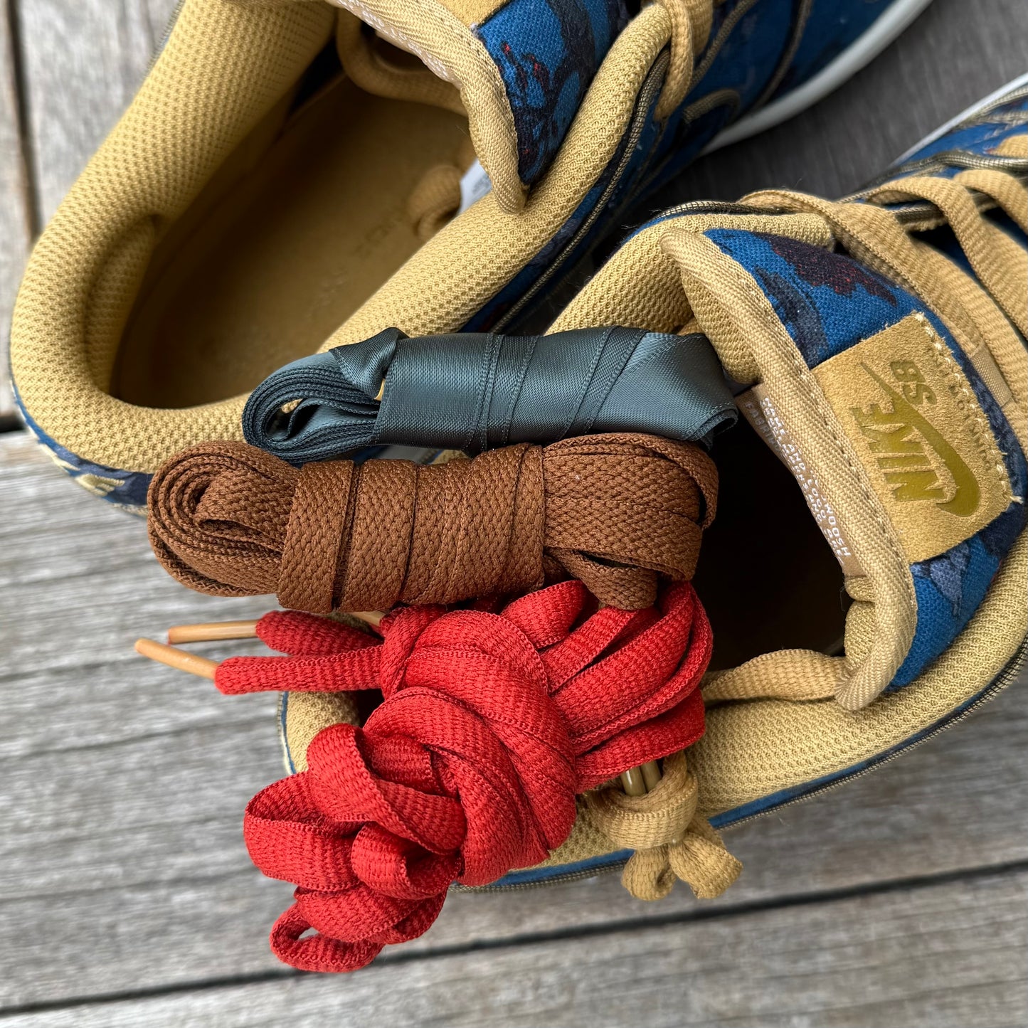 Nike SB Dunk Low City of Style SAMPLE Size 9