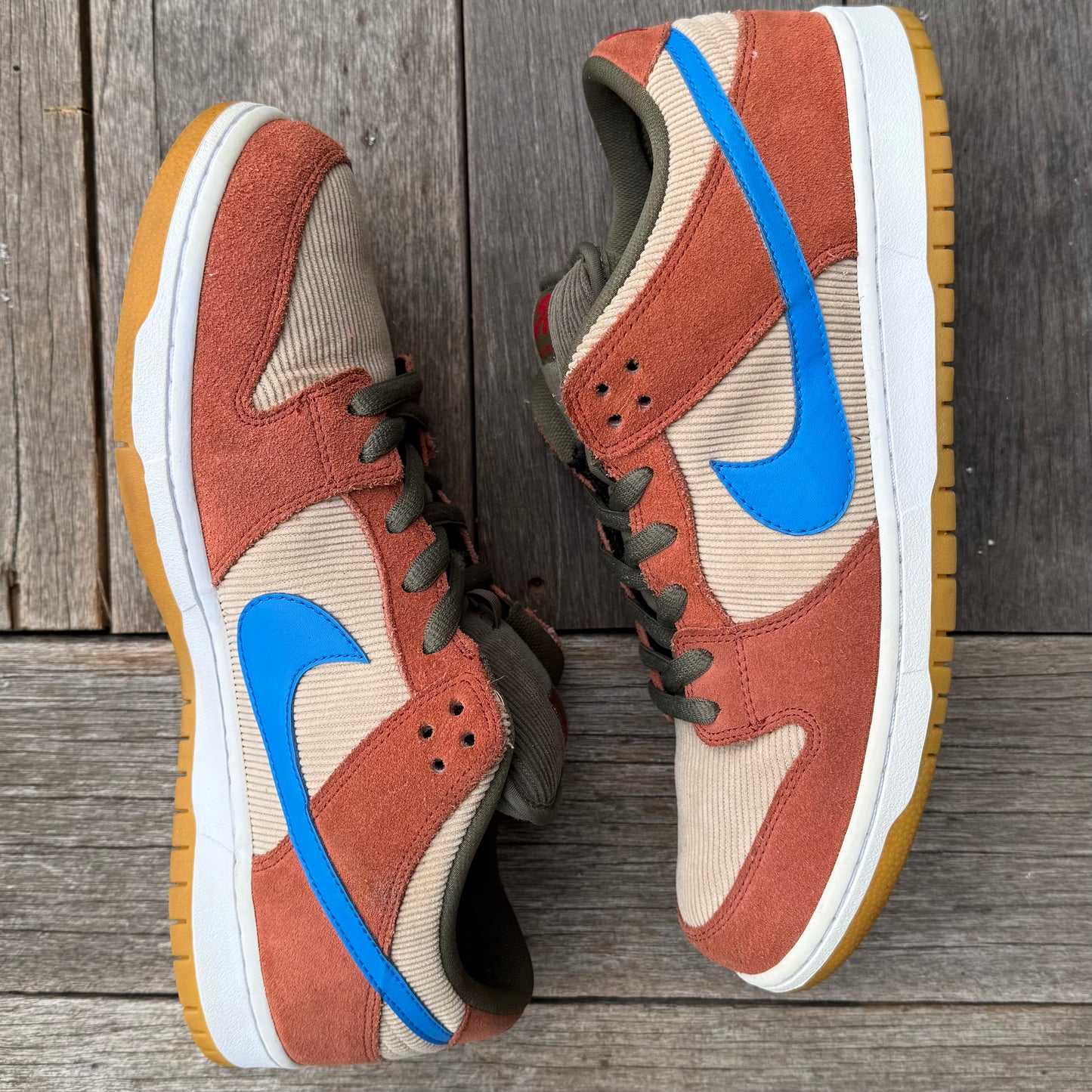 Nike SB Dunk Low Dusty Peach Corduroy Size 13