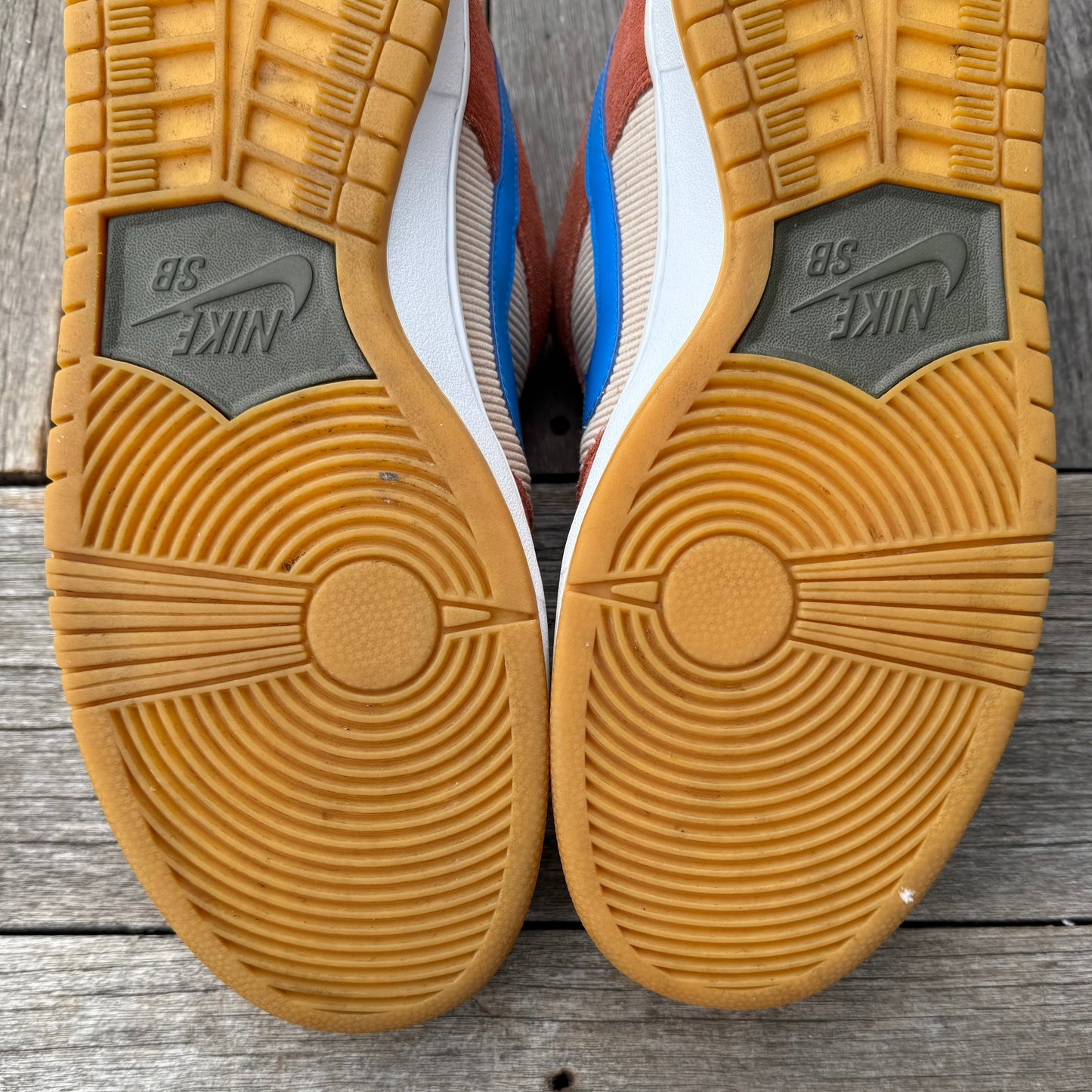 Nike SB Dunk Low Dusty Peach Corduroy Size 13