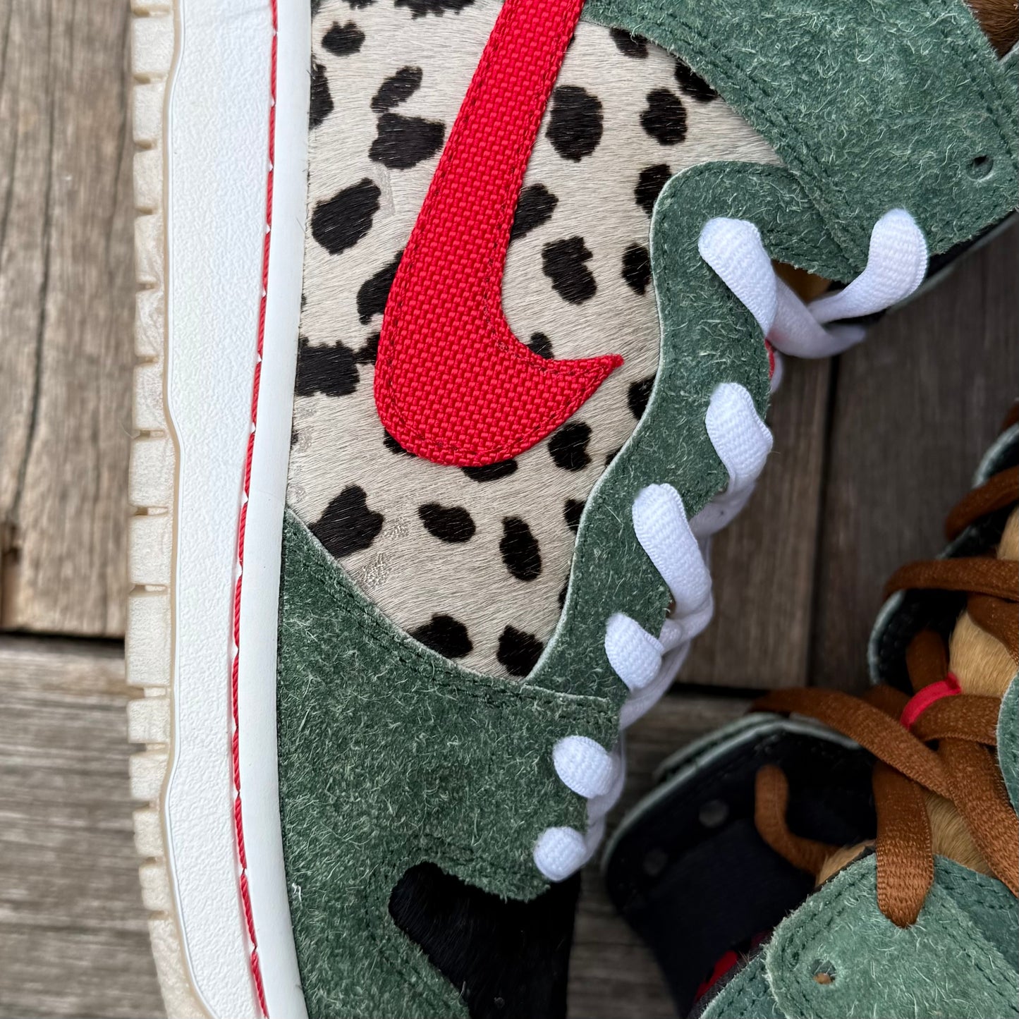 Nike SB Dunk High Dog Walker Size 10.5