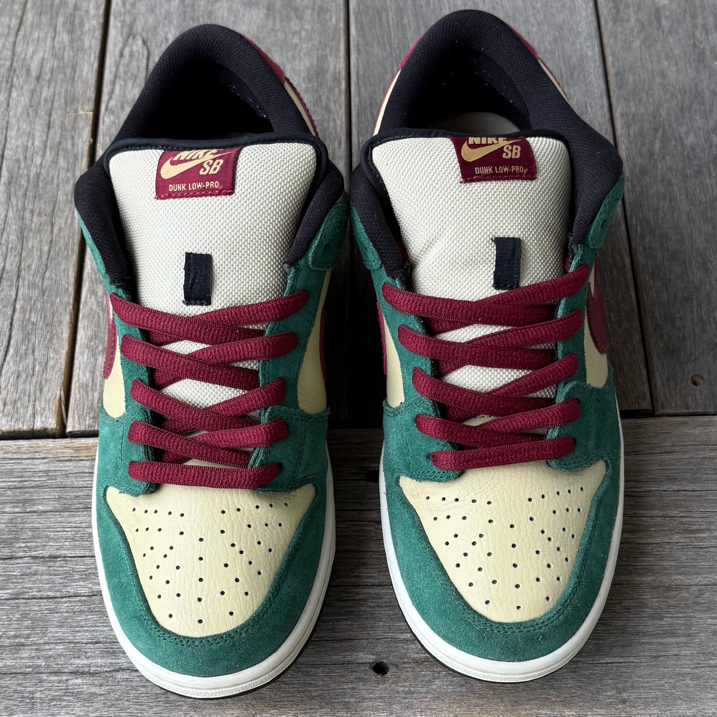 Nike SB Dunk Low Jameson Vegas Gold Size 10.5
