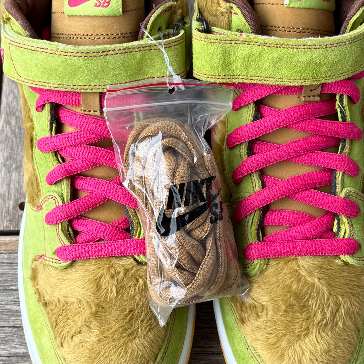 Nike SB Dunk Mid Mama Bear Three Bears Size 12