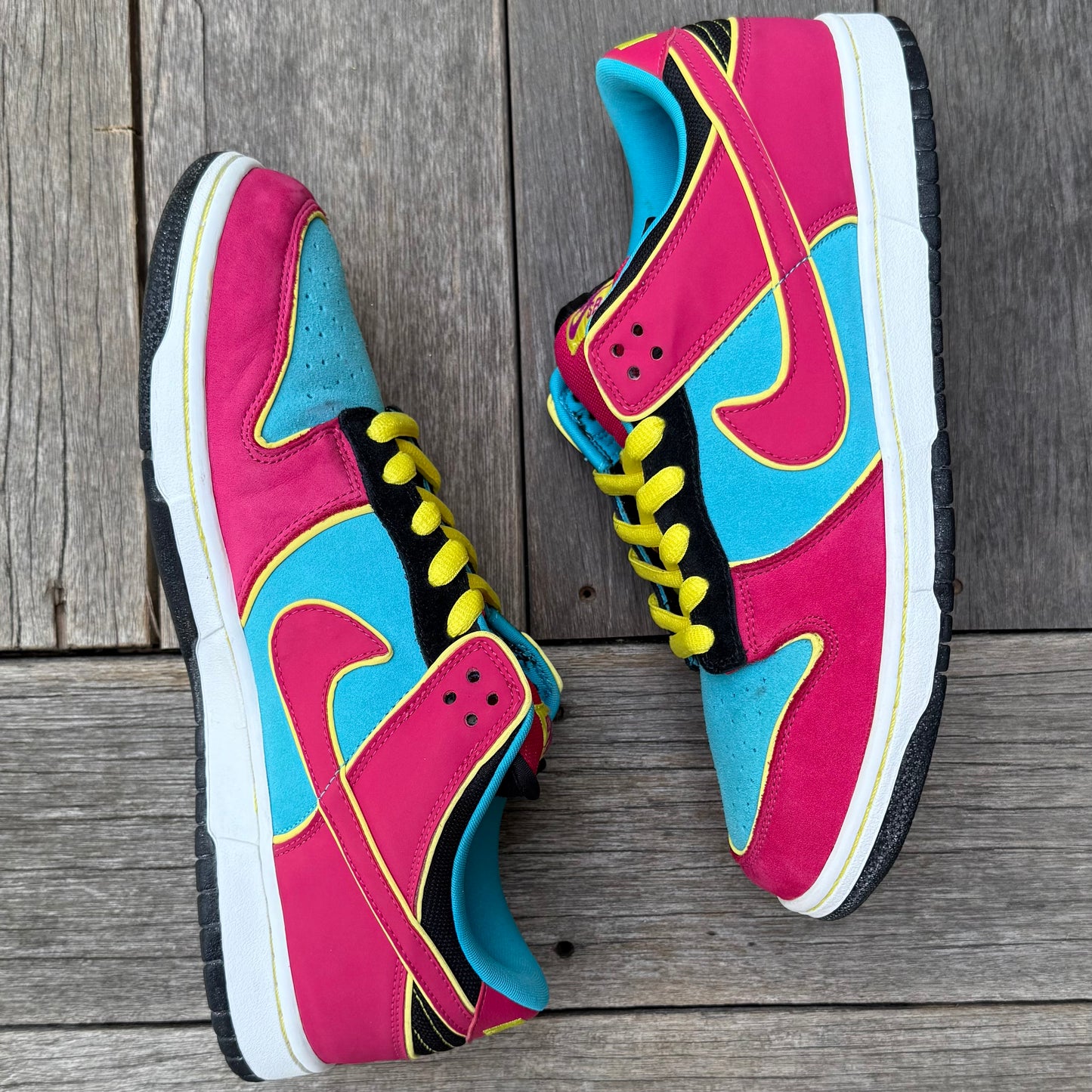 Nike SB Dunk Low Miss PacMan Size 11.5