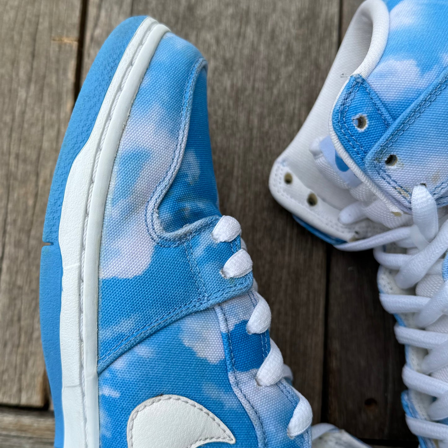 Nike SB Dunk High Clouds Size 10