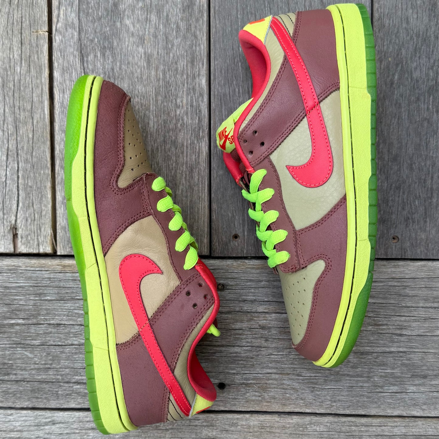 Nike SB Dunk Low Toxic Sea Robin/Avenger Size 8.5
