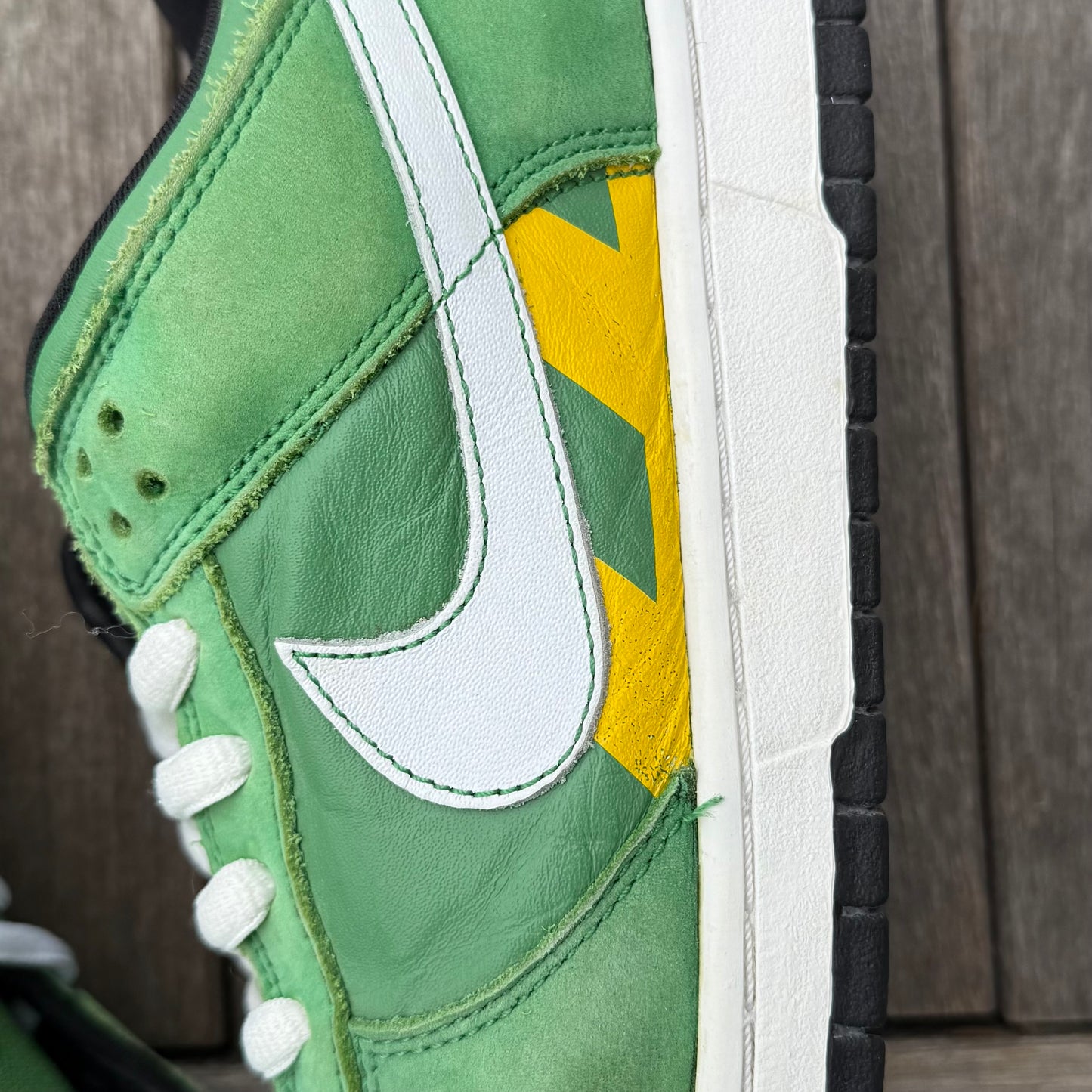 Nike SB Dunk Low Green Tokyo Taxi Size 11
