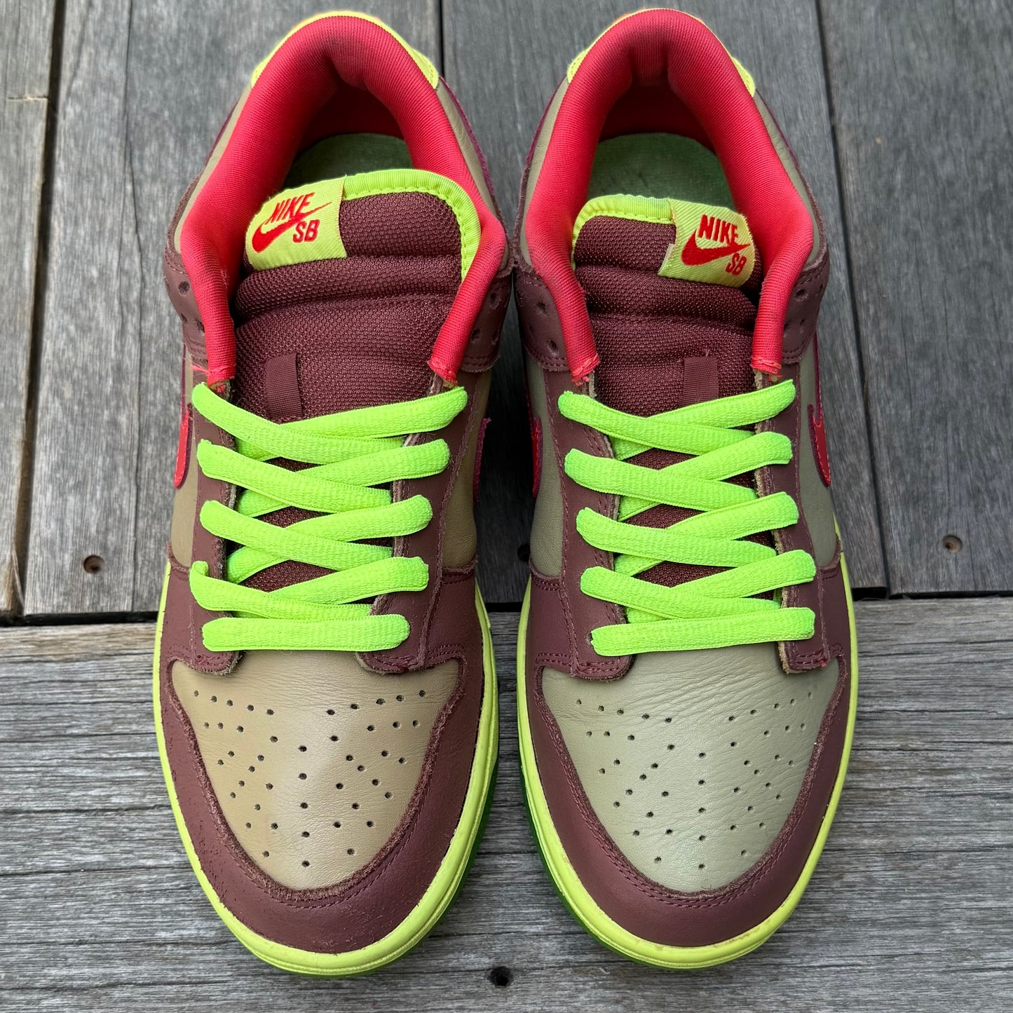 Nike SB Dunk Low Toxic Sea Robin/Avenger Size 8.5