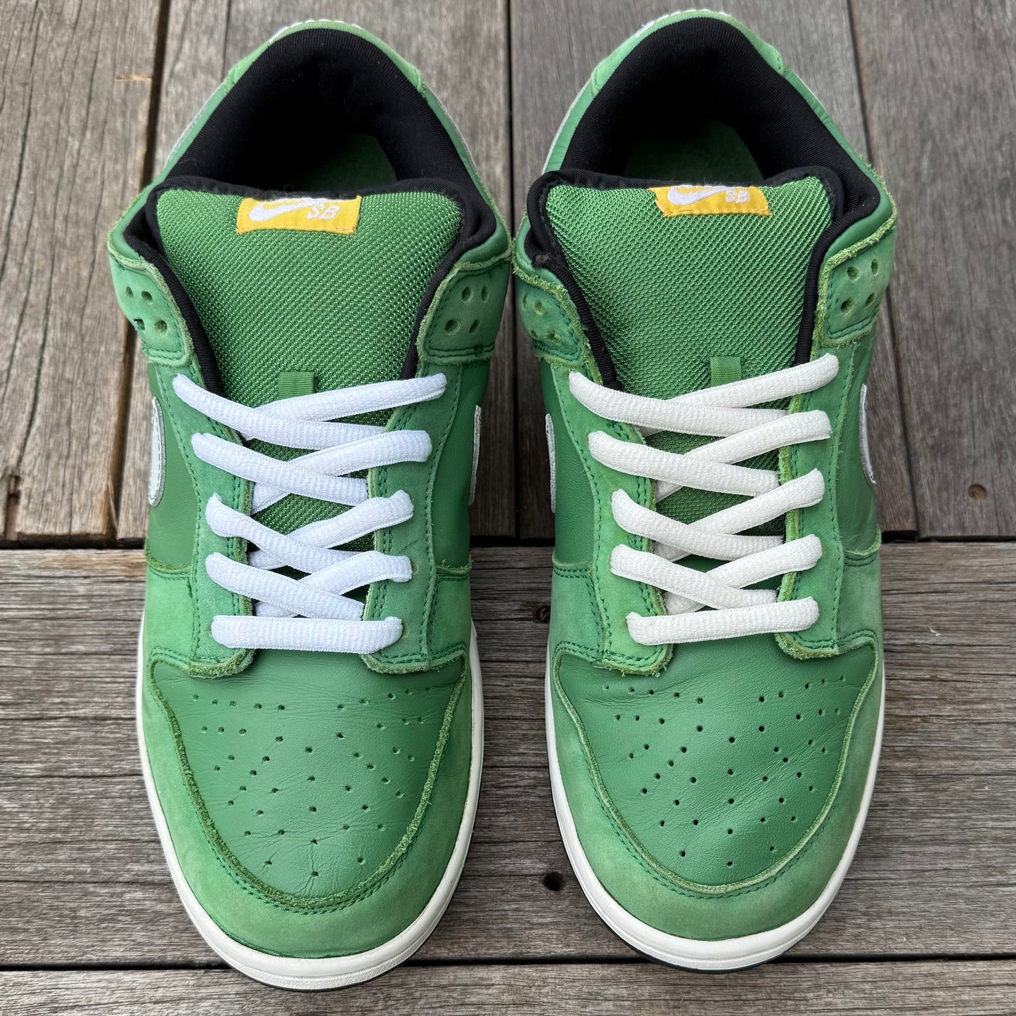 Nike SB Dunk Low Green Tokyo Taxi Size 11