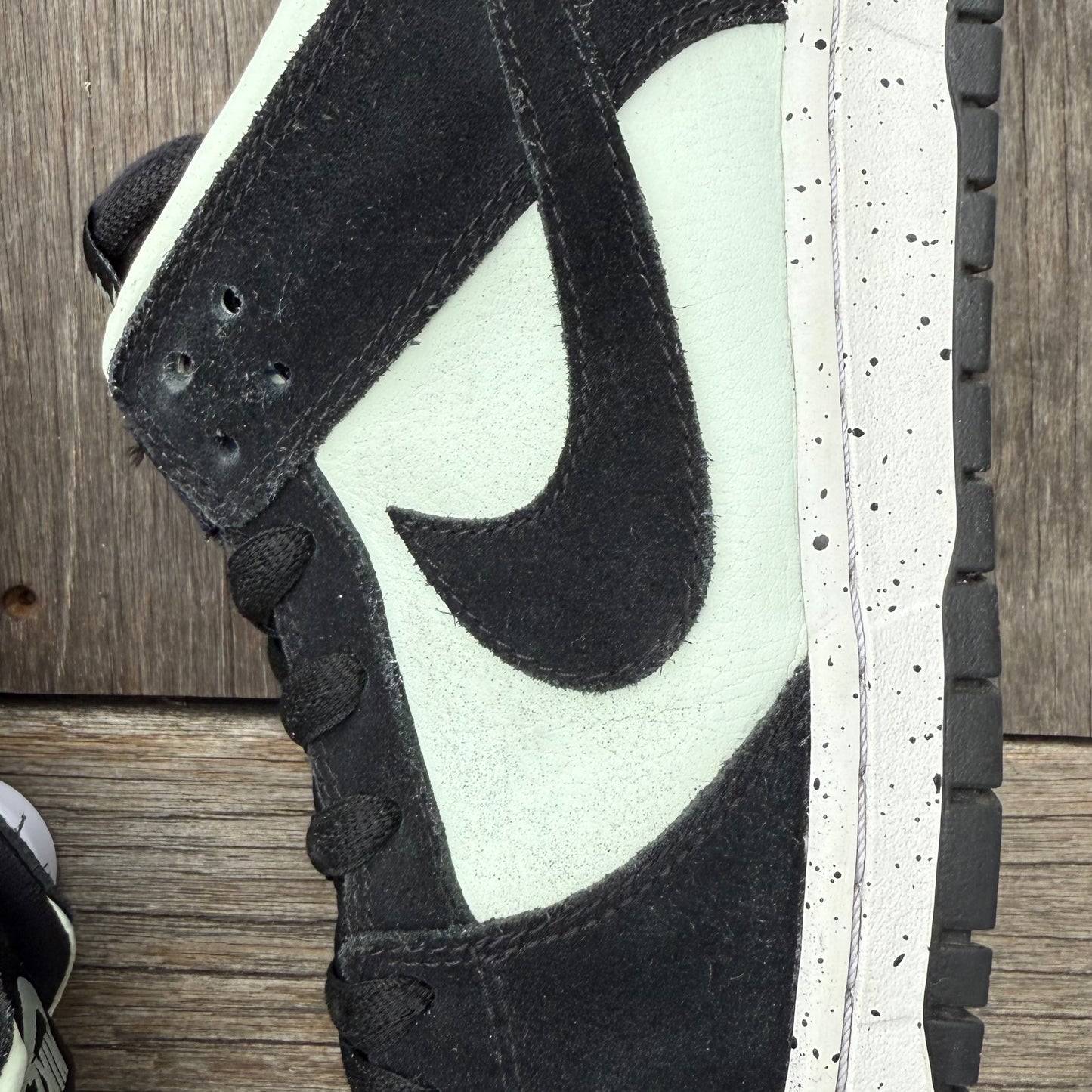 Nike SB Dunk Low Barely Green Size 13