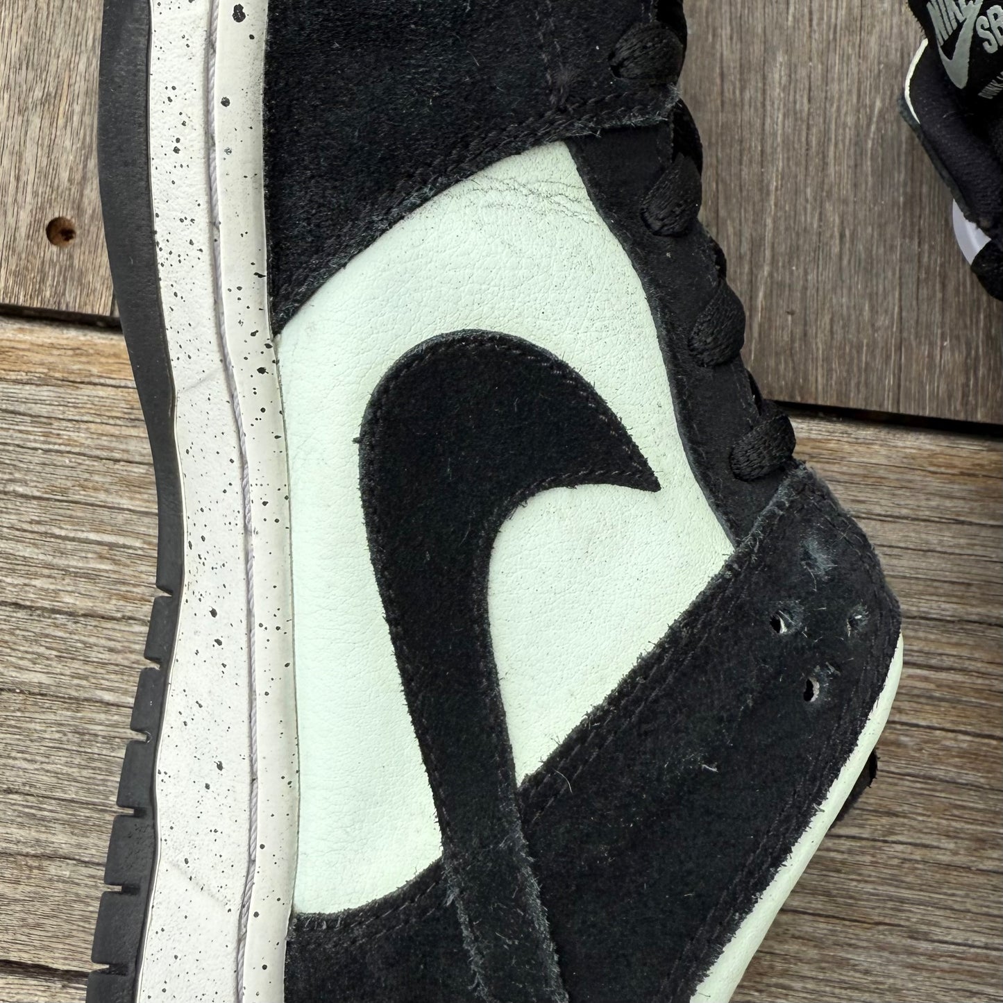 Nike SB Dunk Low Barely Green Size 13