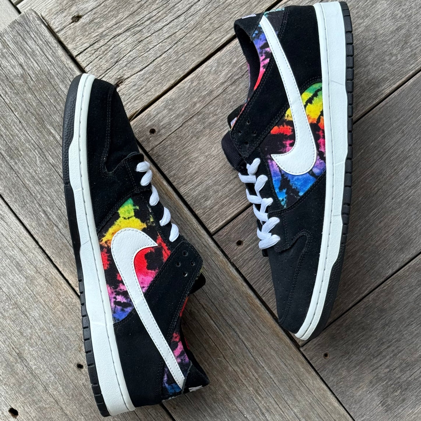 Nike SB Dunk Low Rainbow Tie Dye IW Size 13