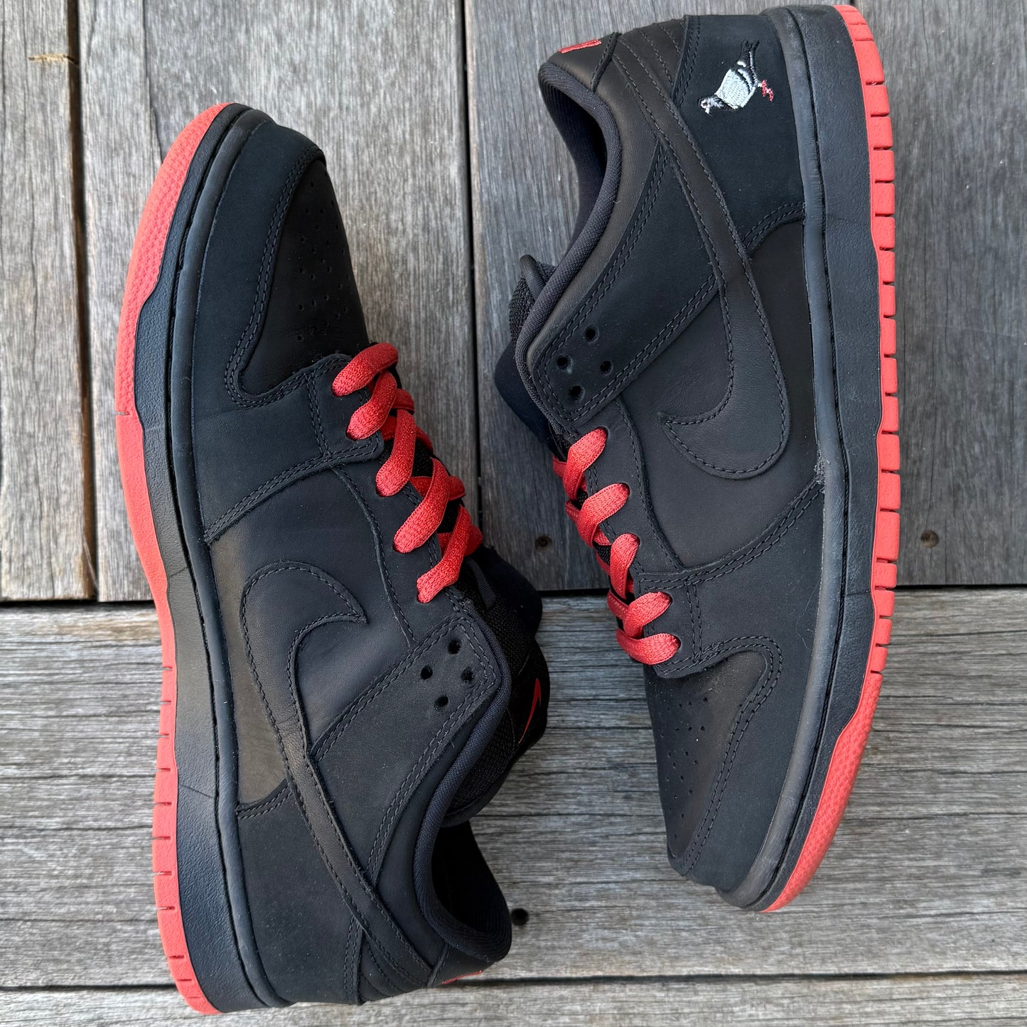 Nike SB Dunk Low Black Pigeon Size 9