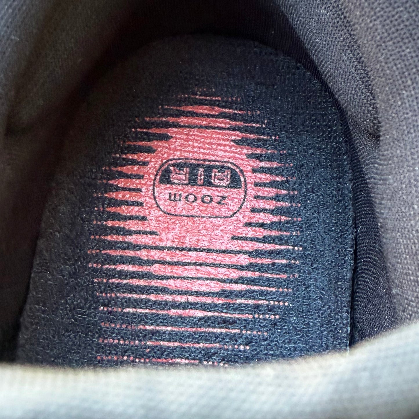 Nike SB Dunk Low Black Pigeon Size 9