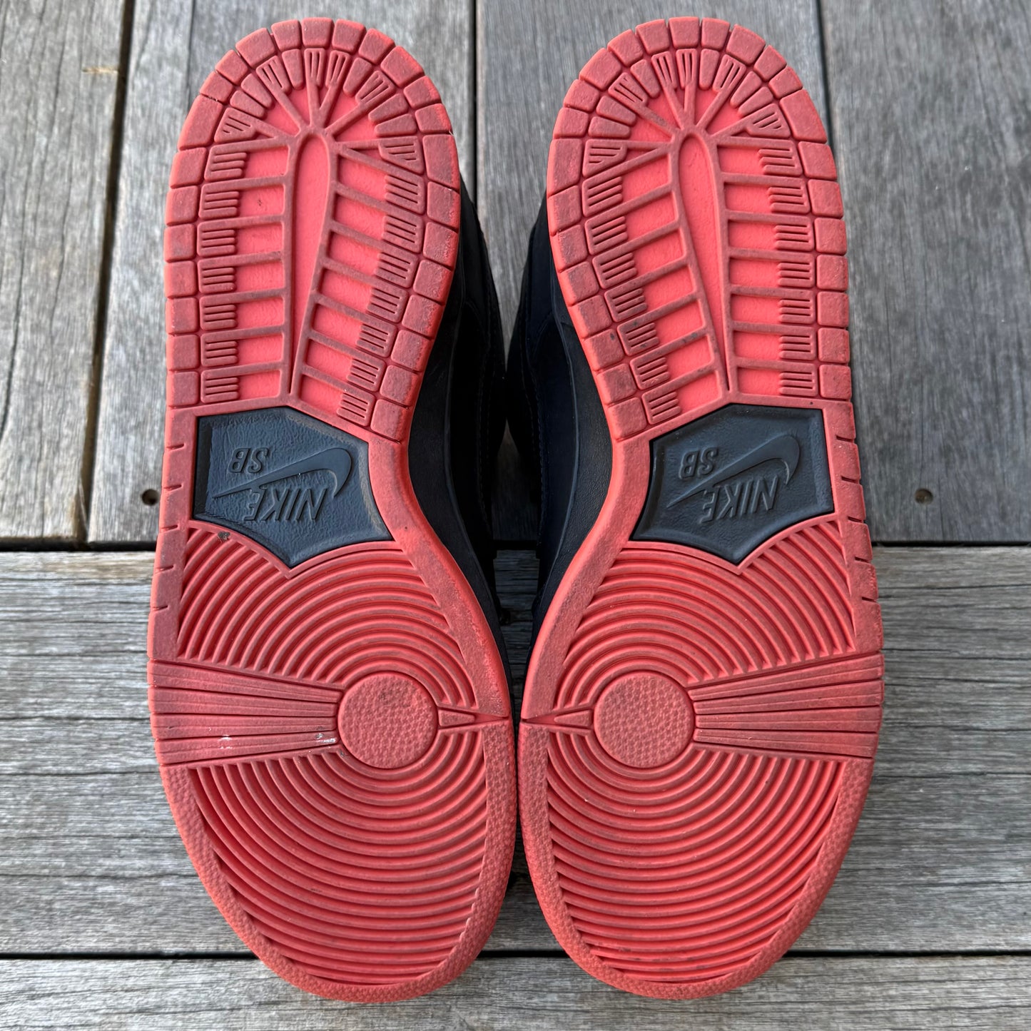 Nike SB Dunk Low Black Pigeon Size 9