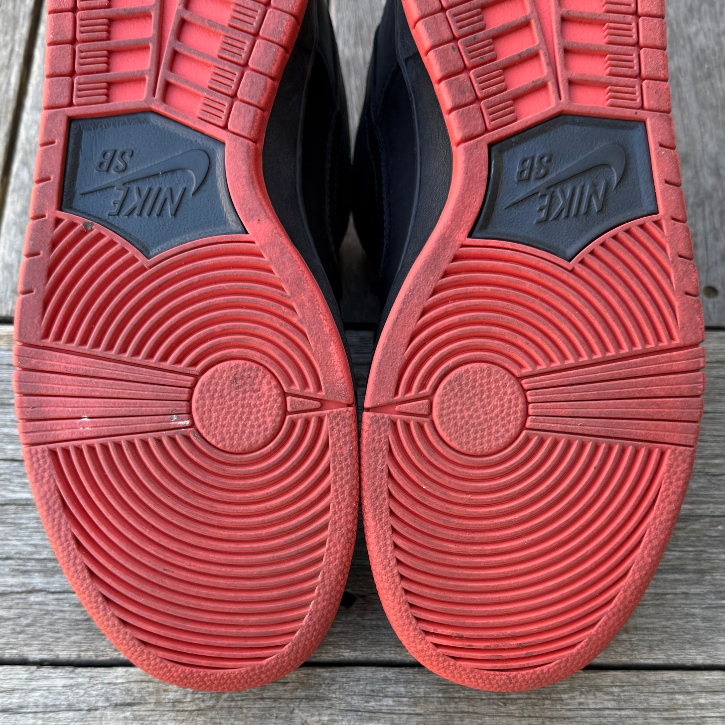 Nike SB Dunk Low Black Pigeon Size 9