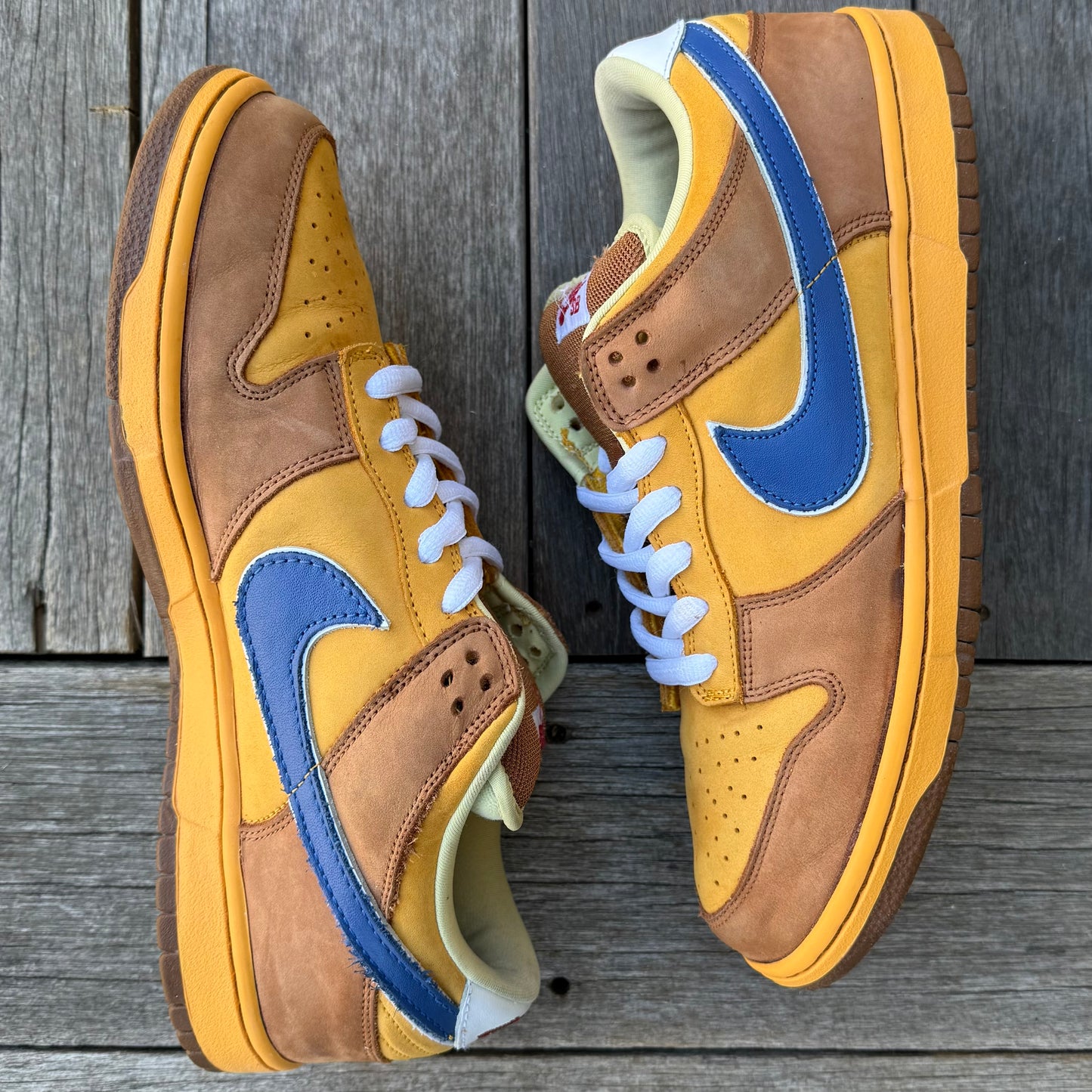 Nike SB Dunk Low Newcastle Brown Ale Size 12