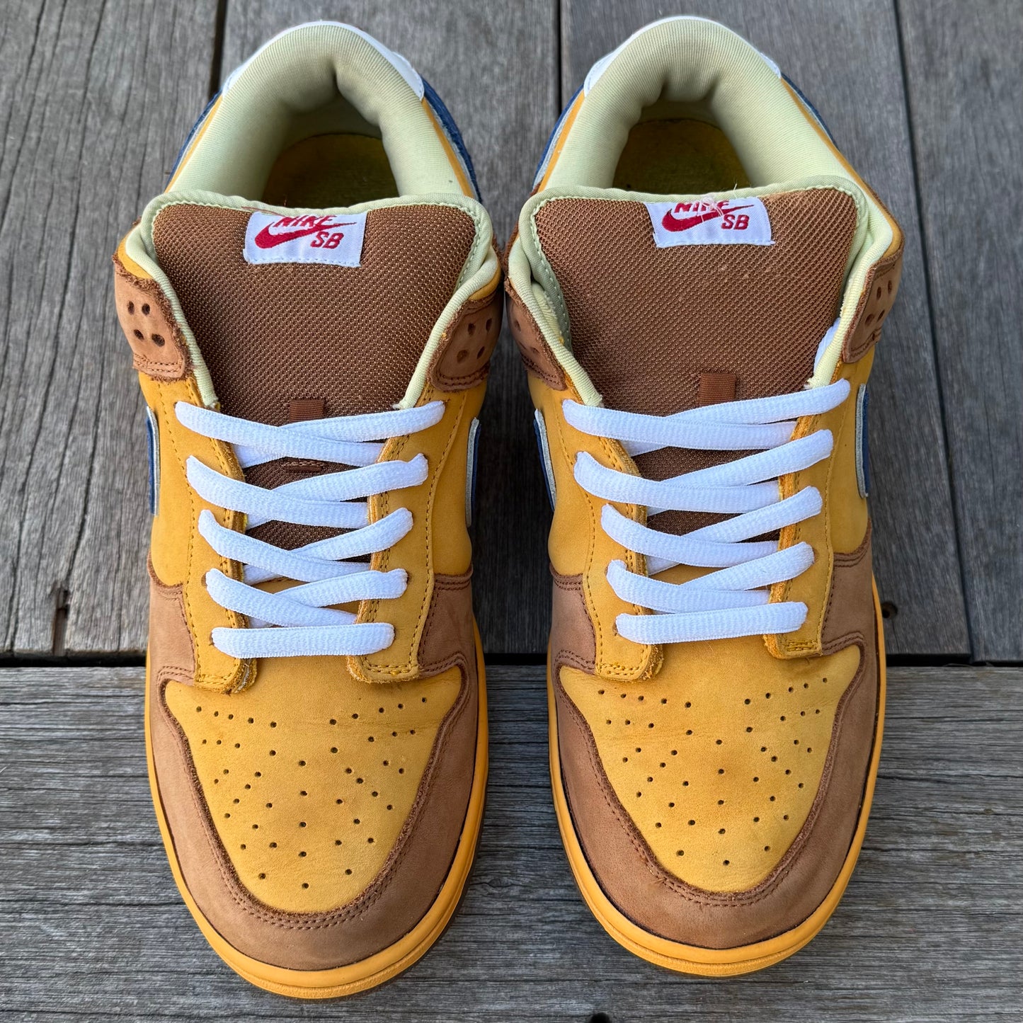 Nike SB Dunk Low Newcastle Brown Ale Size 12