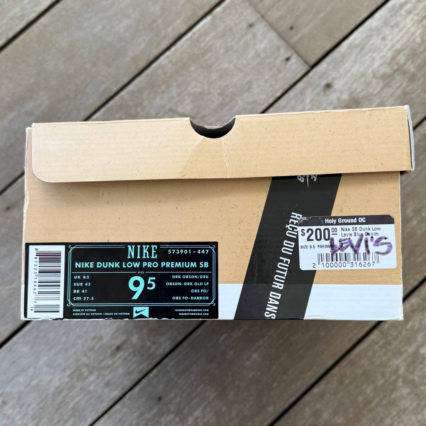 Nike SB Dunk Low Navy Levi’s Size 9.5