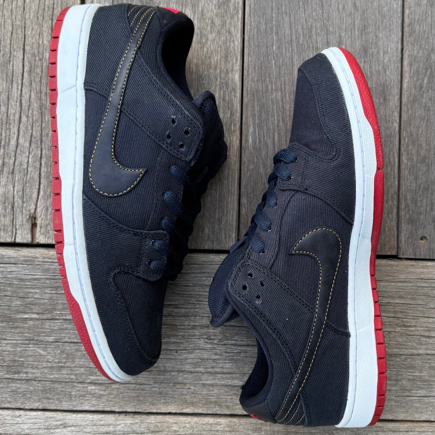 Nike SB Dunk Low Navy Levi’s Size 9.5