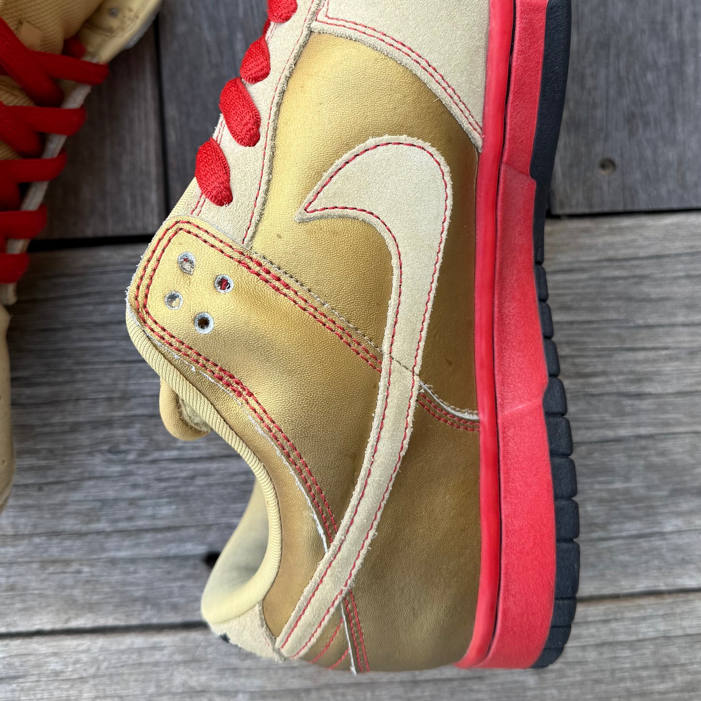 Nike SB Dunk Low Moneycat Size 11.5