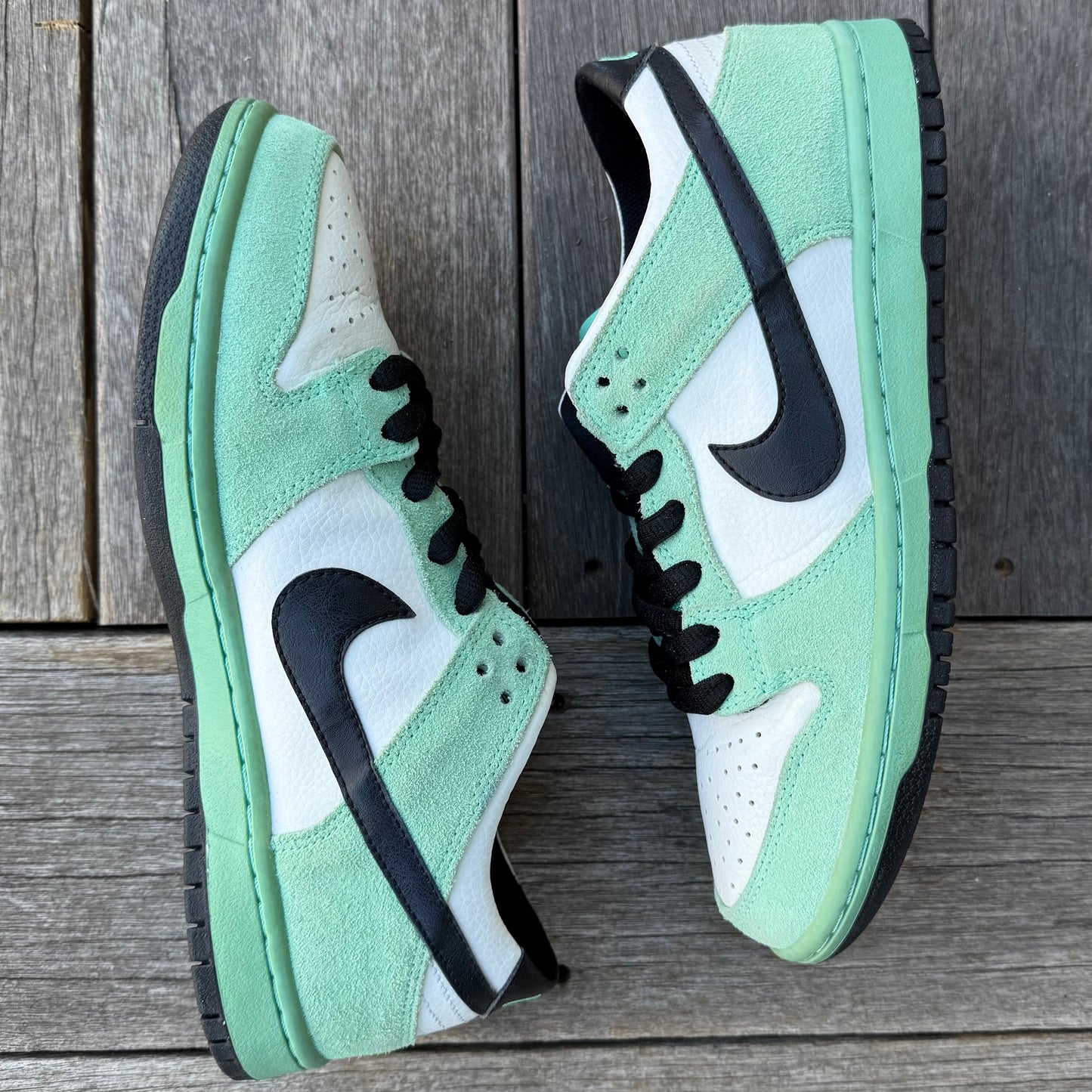 Nike SB Dunk Low Sea Crystal Size 8.5