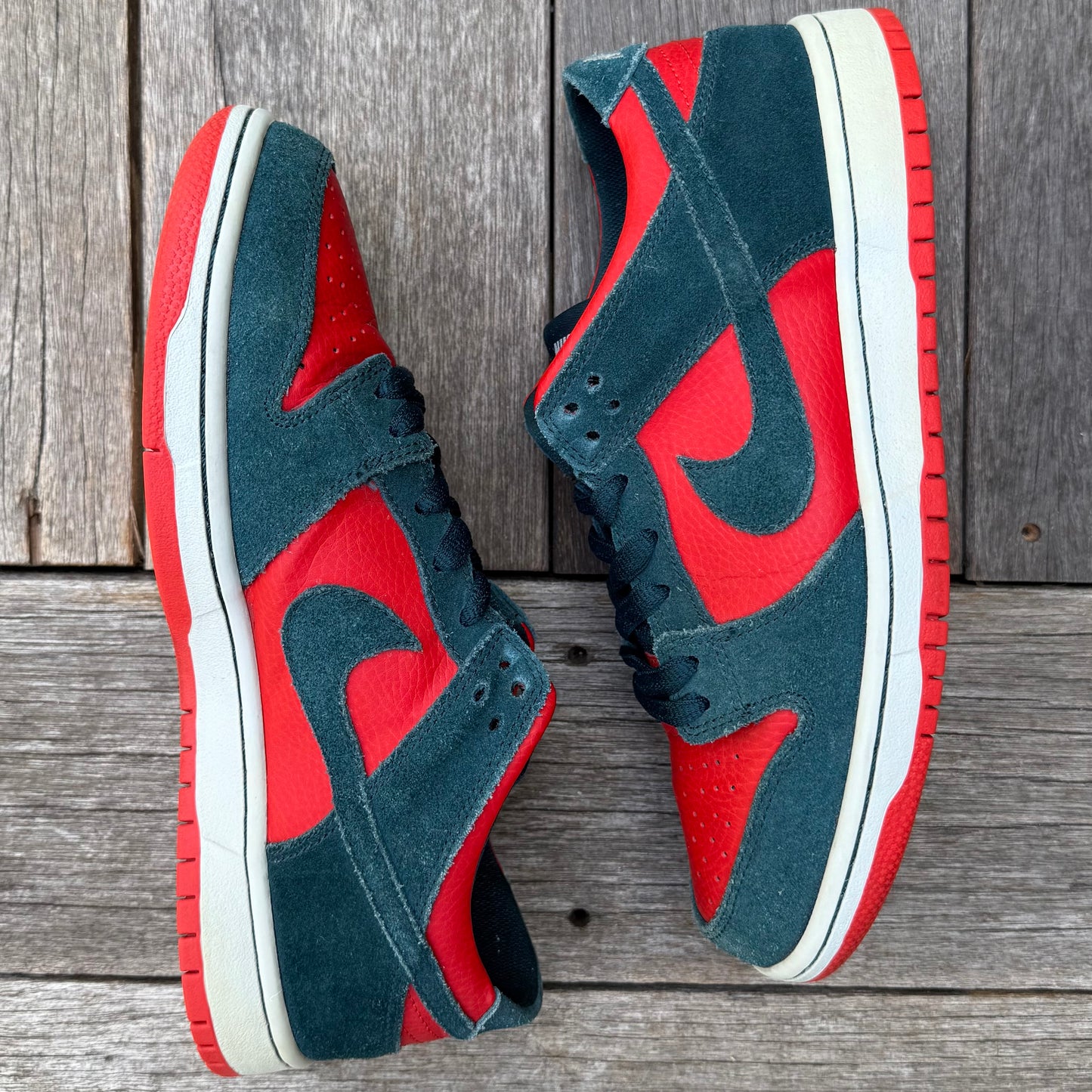 Nike SB Dunk Low Reverse Shark Size 9.5