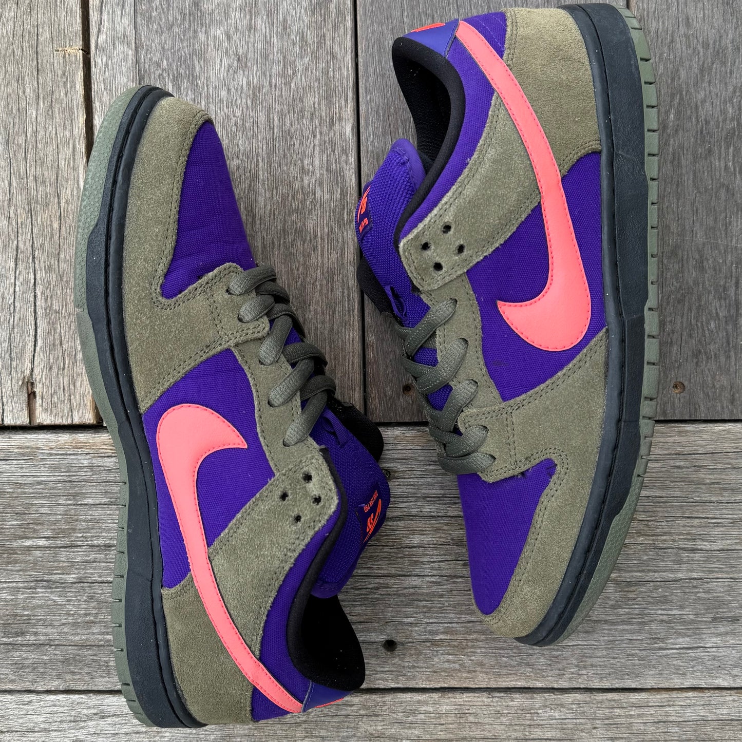 Nike SB Dunk Low Medium Olive Atomic Size 10