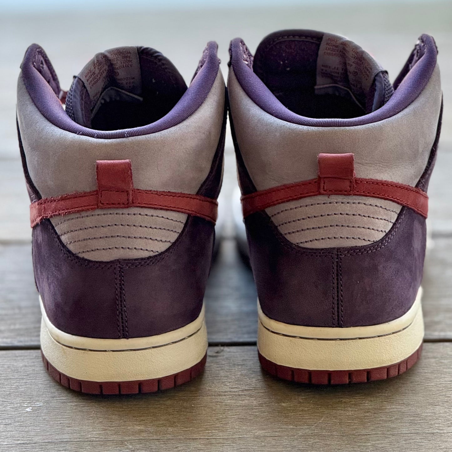 Nike SB Dunk High Plum Size 8