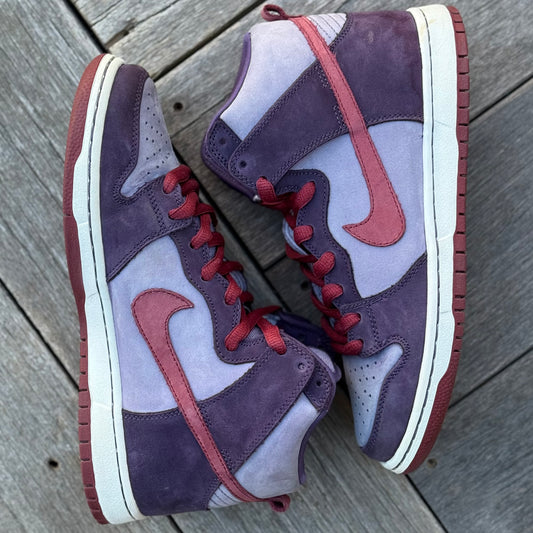 Nike SB Dunk High Plum Size 8