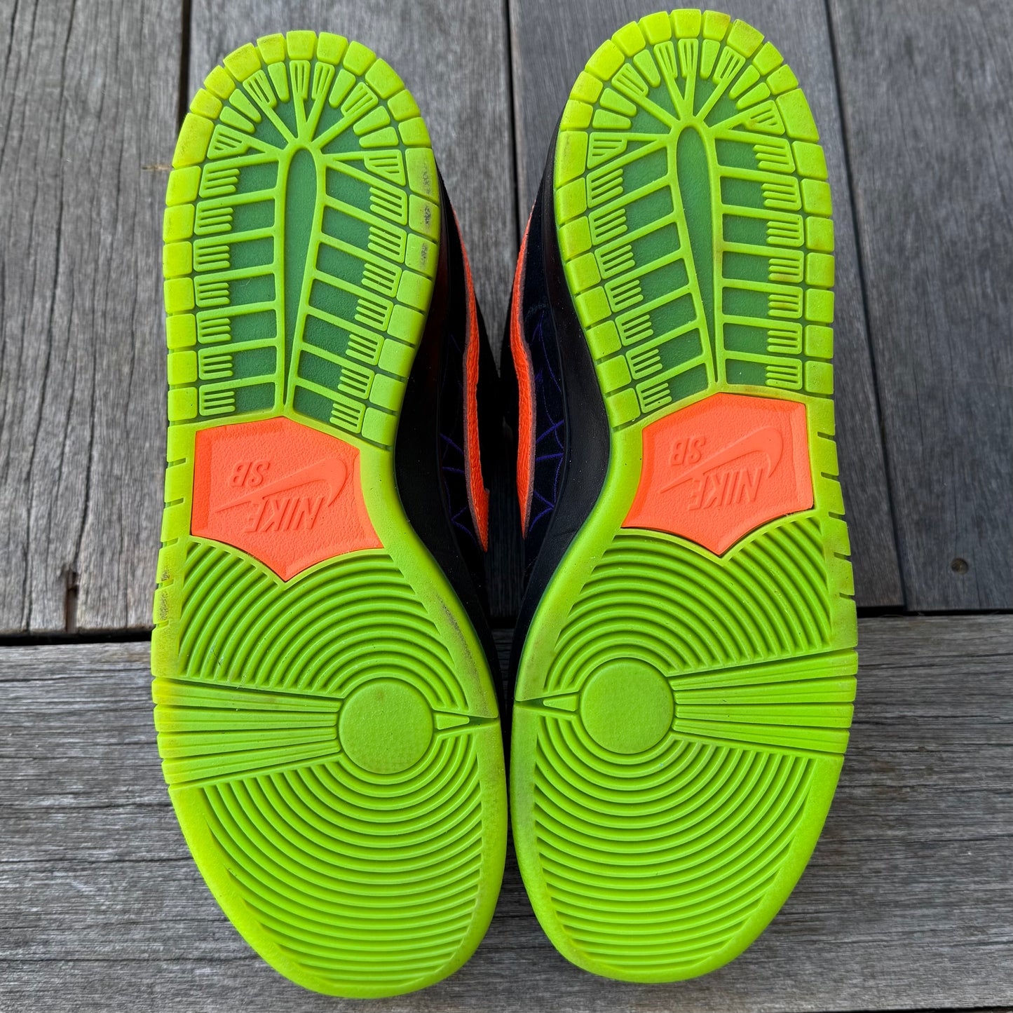 Nike SB Dunk Low Night of Mischief Size 11