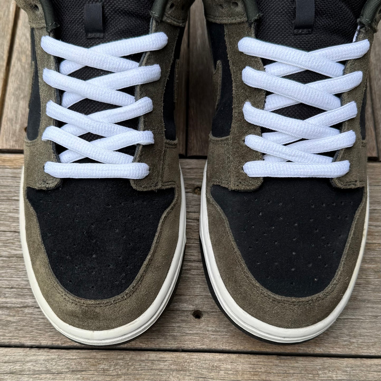 Nike SB Dunk Low UnLoden Size 12