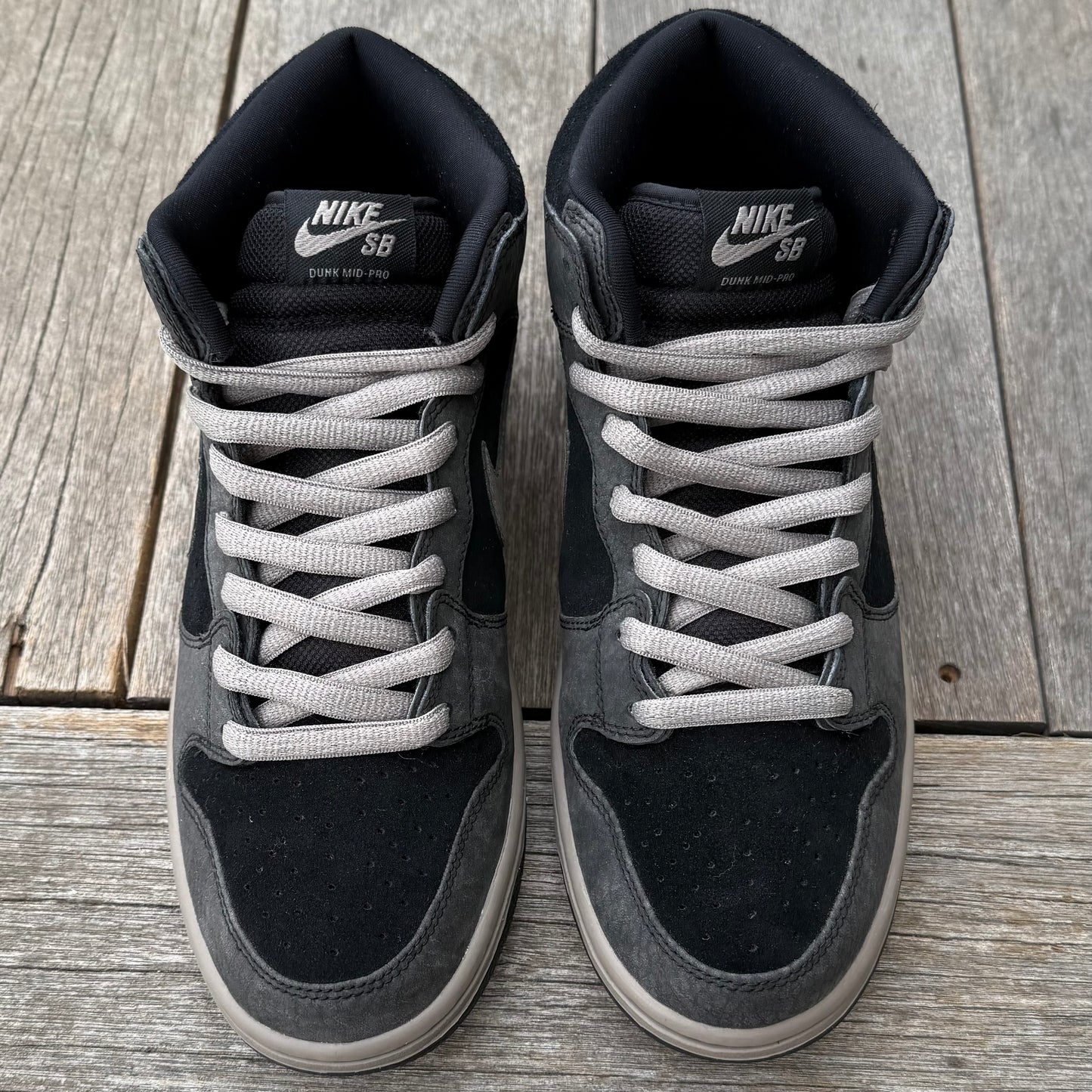 Nike SB Dunk Mid Black/Iron Size 9
